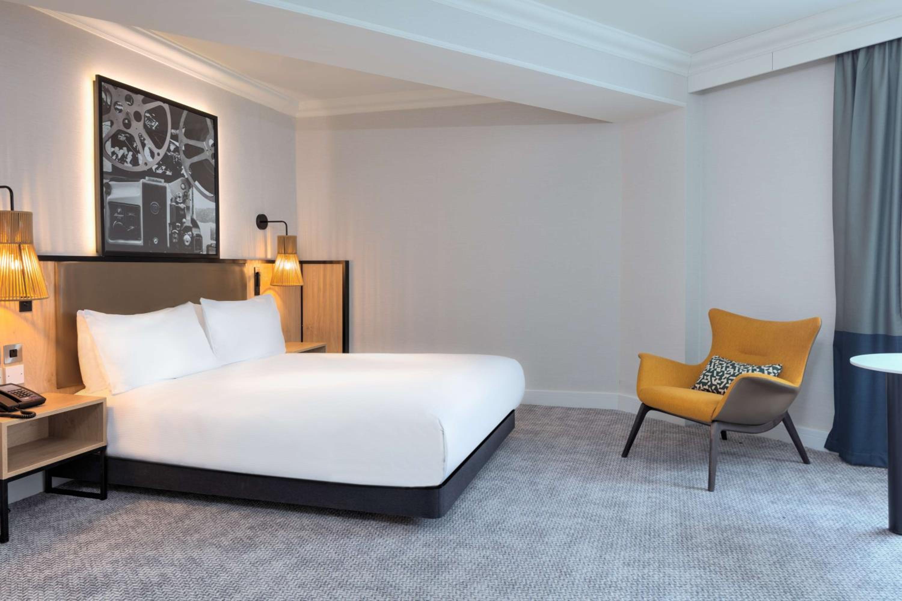Queen Room - Accessible - Photo 1