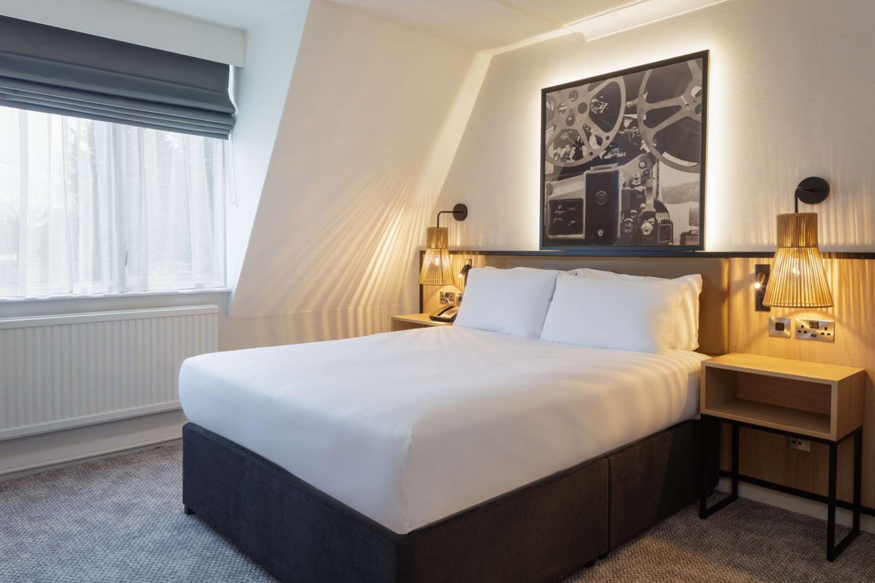 Queen Room - Photo 6