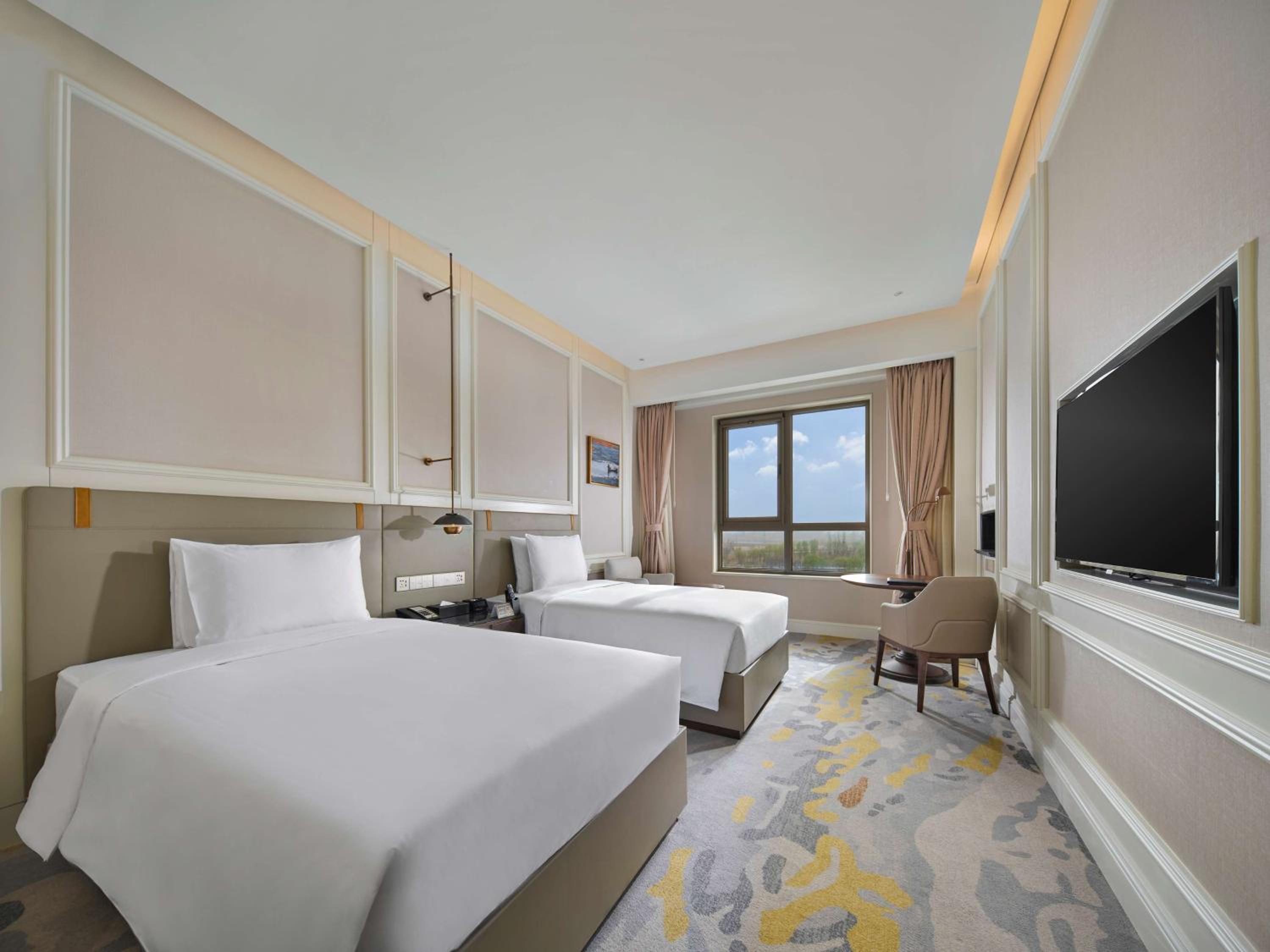Twin Room - Photo 3
