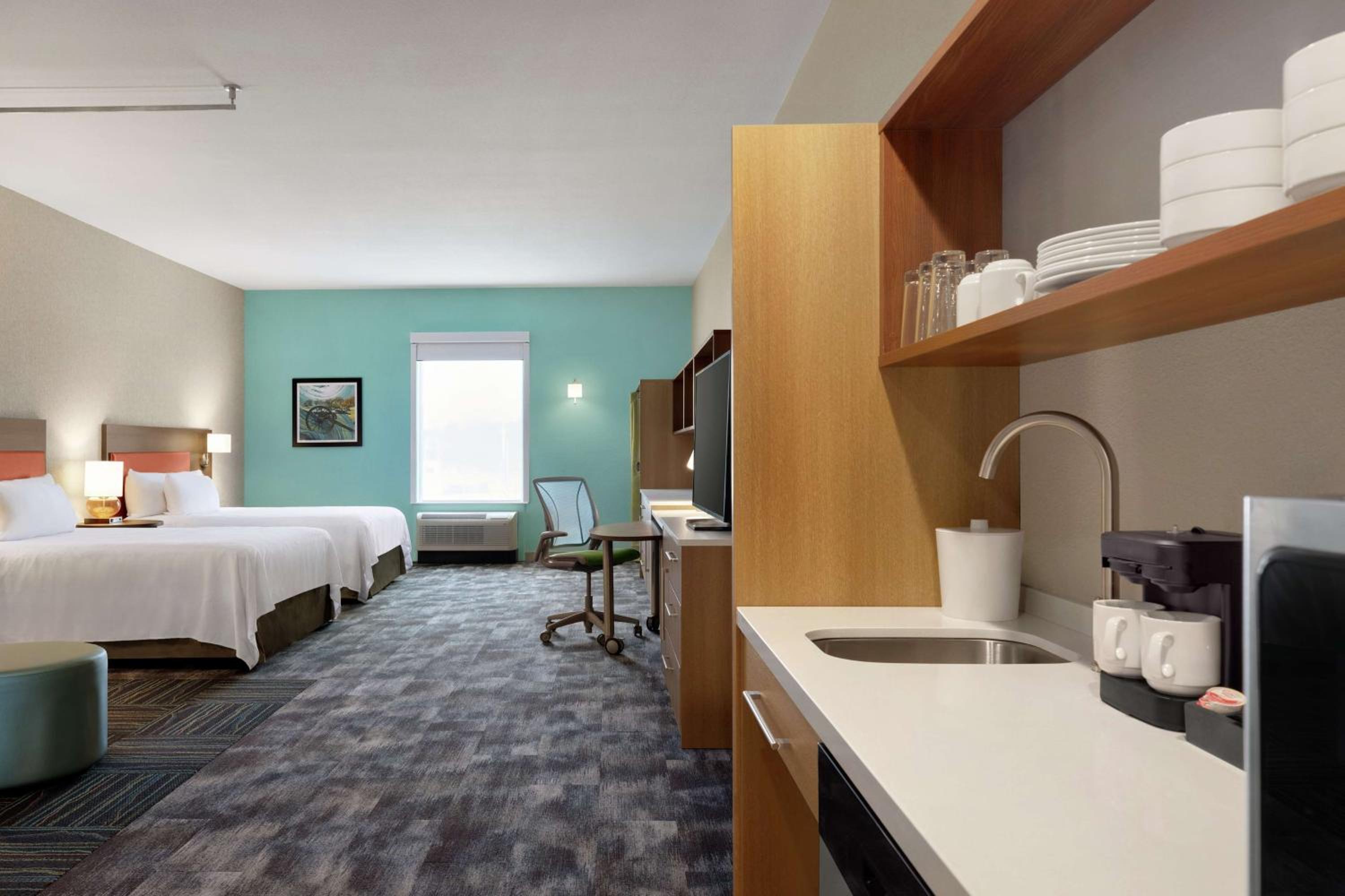 Studio Suite with Two Queen Beds - Hearing Access/Non-Smoking - Photo 3