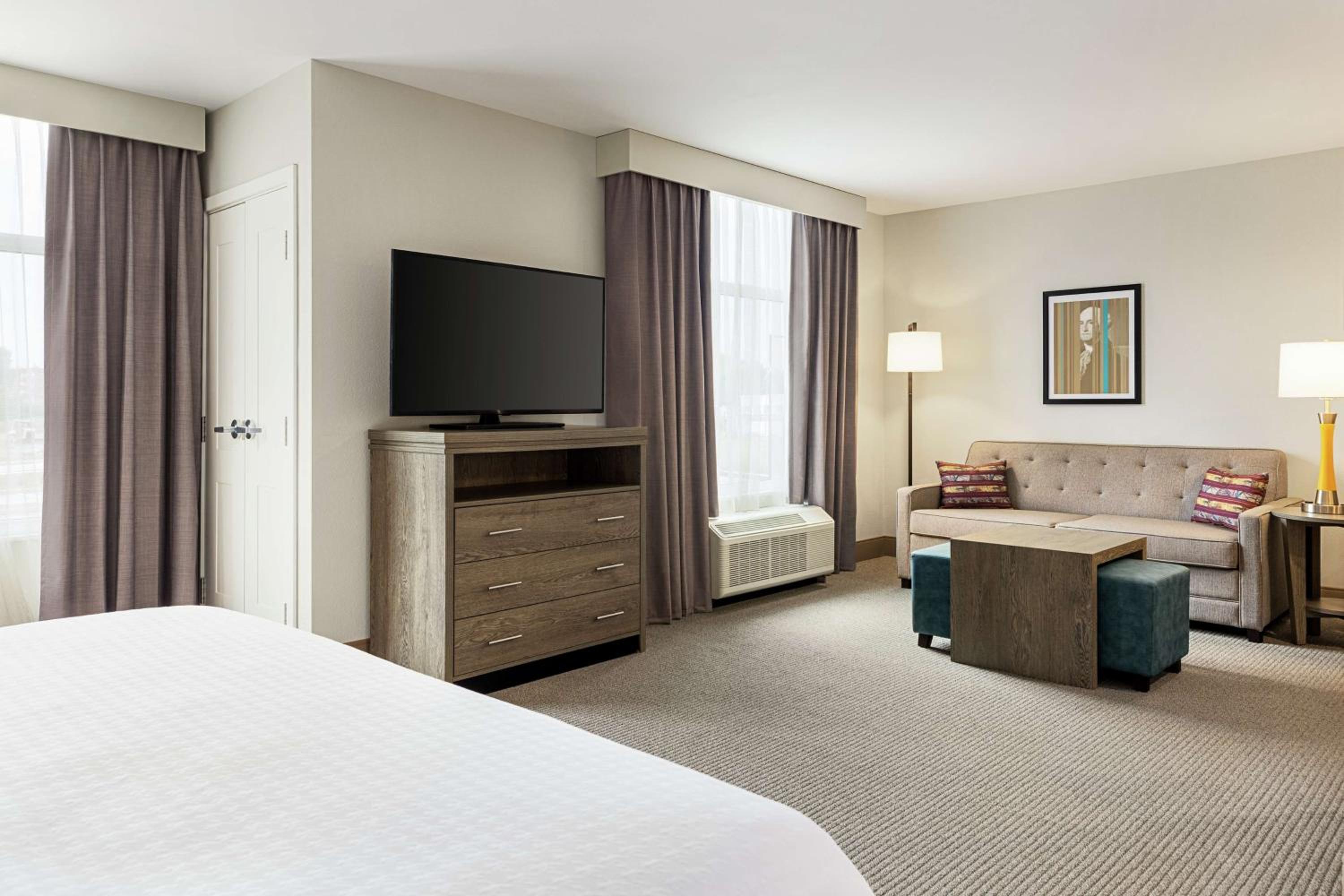 King Studio Suite - Hearing Access/Non-Smoking - Photo 3