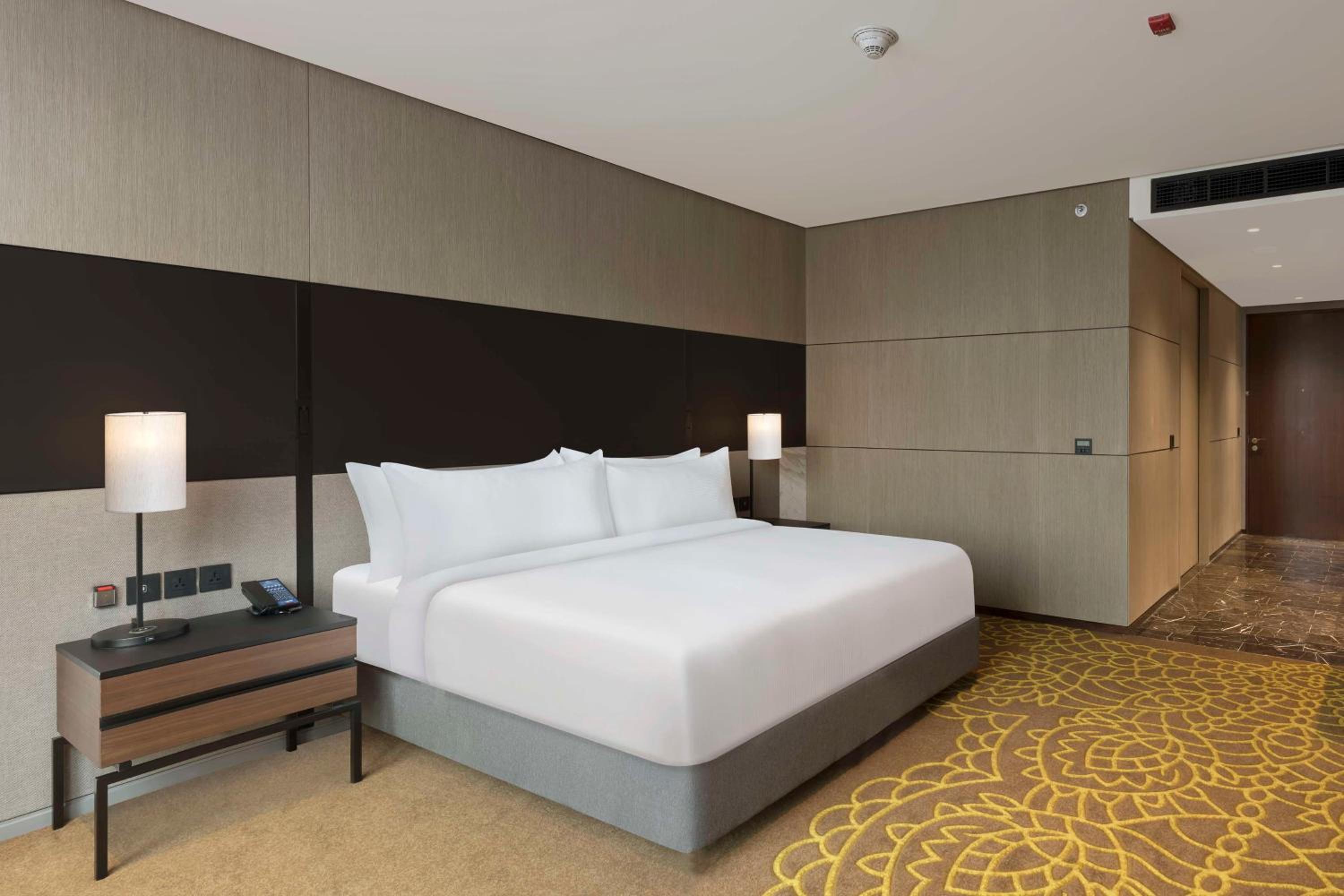 King Room - Mobility Accessible