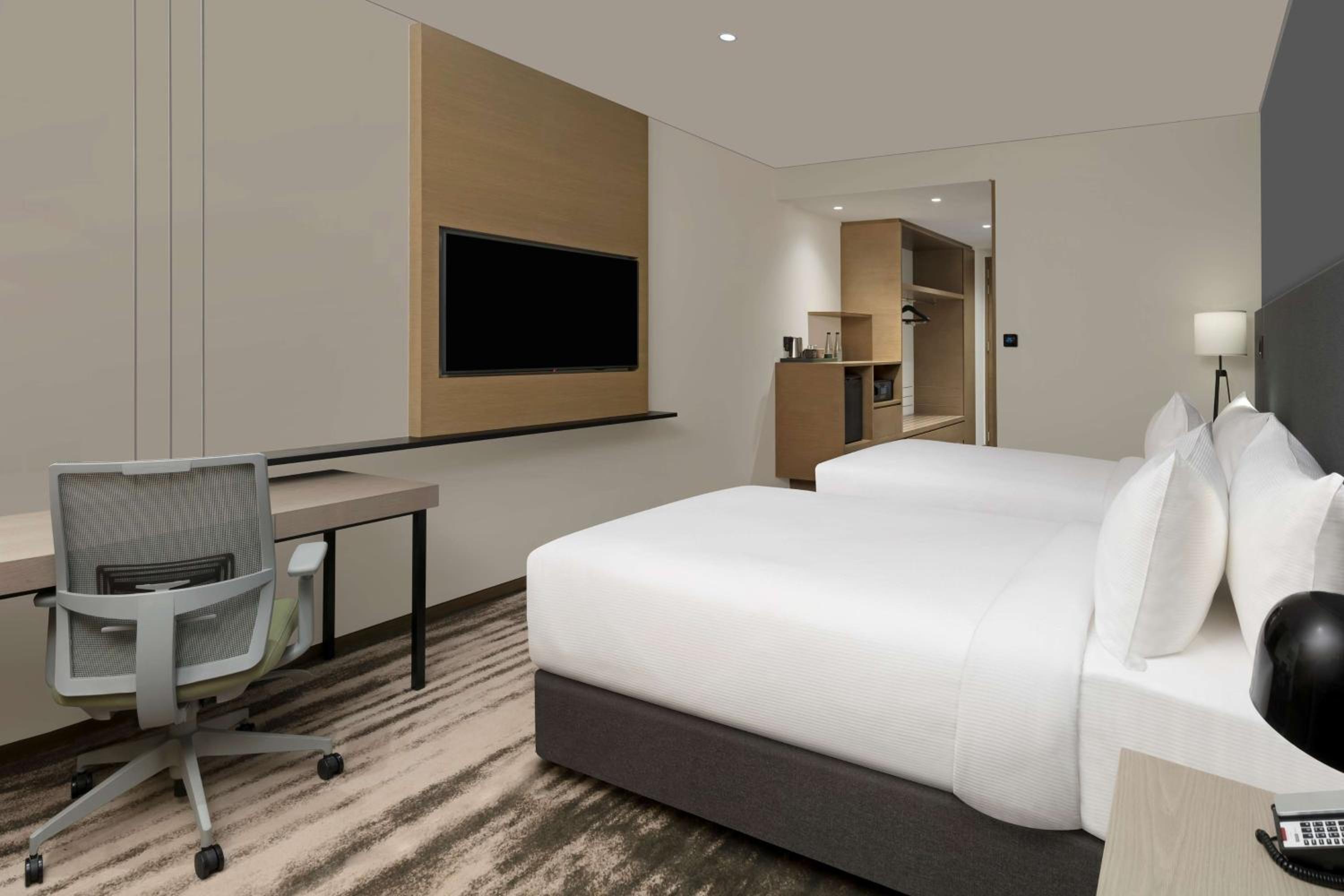 Deluxe Twin Room with Two Twin Beds
