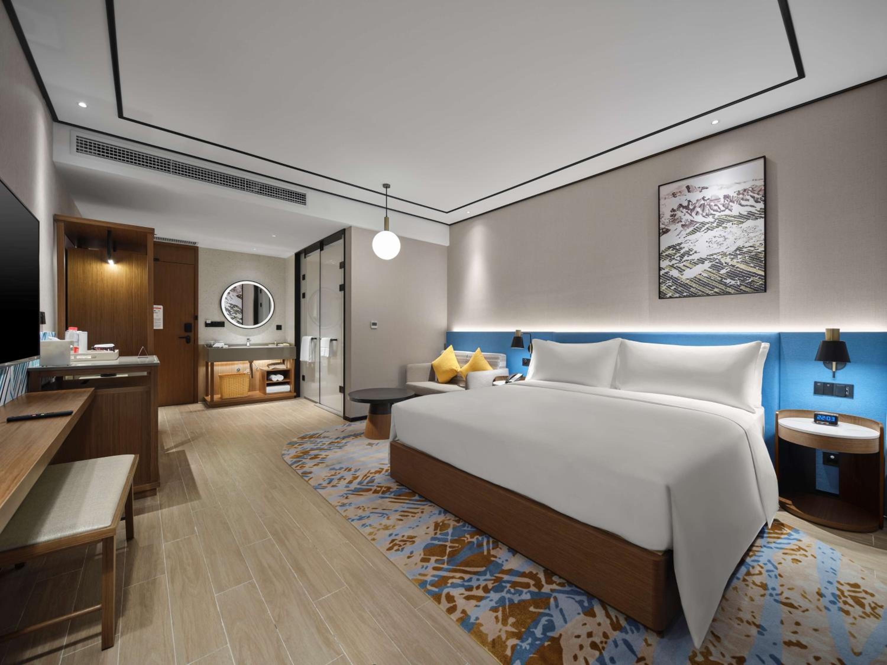 Superior King Room - Photo 2