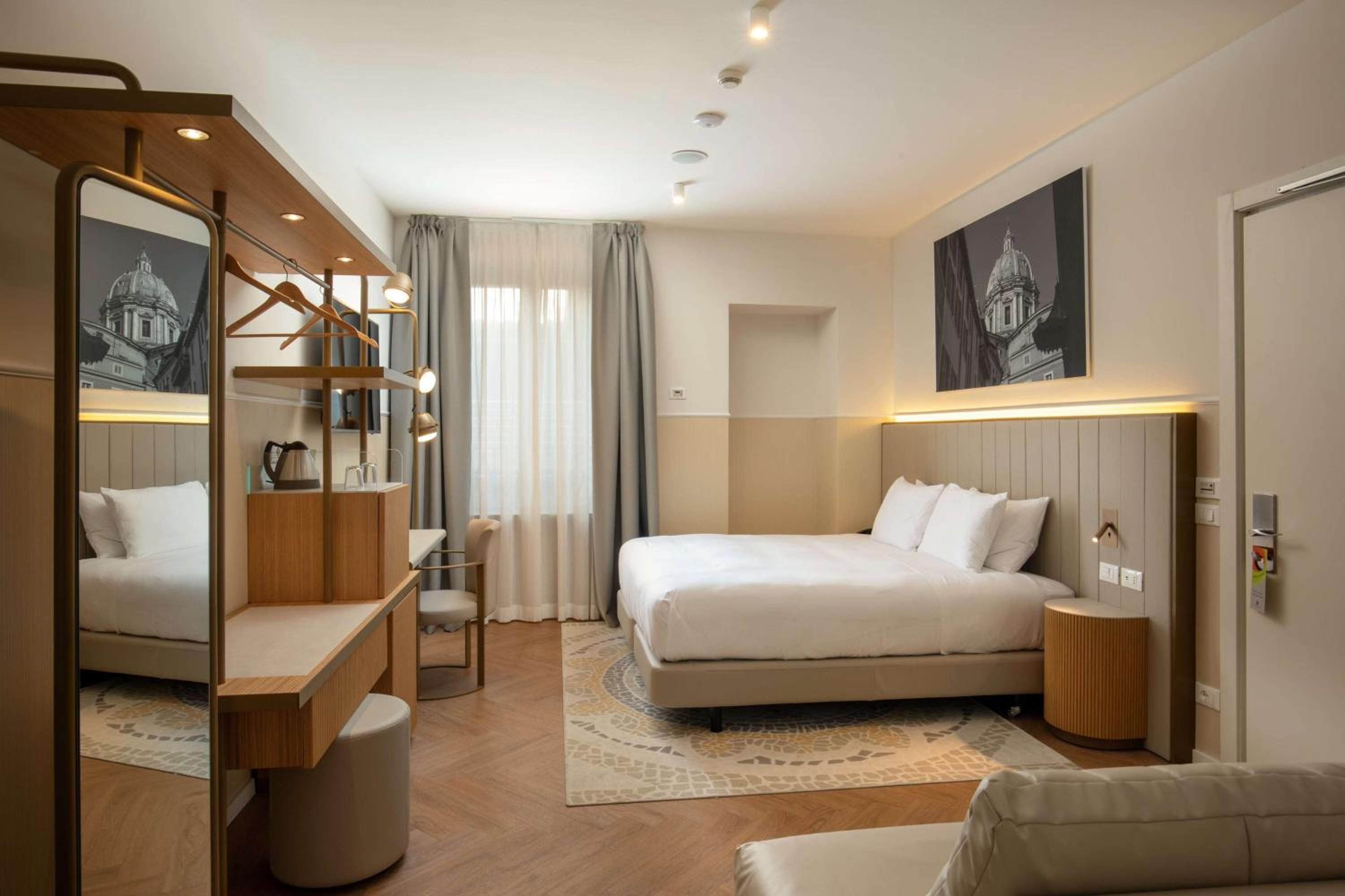 Superior King Room with Sofa Bed