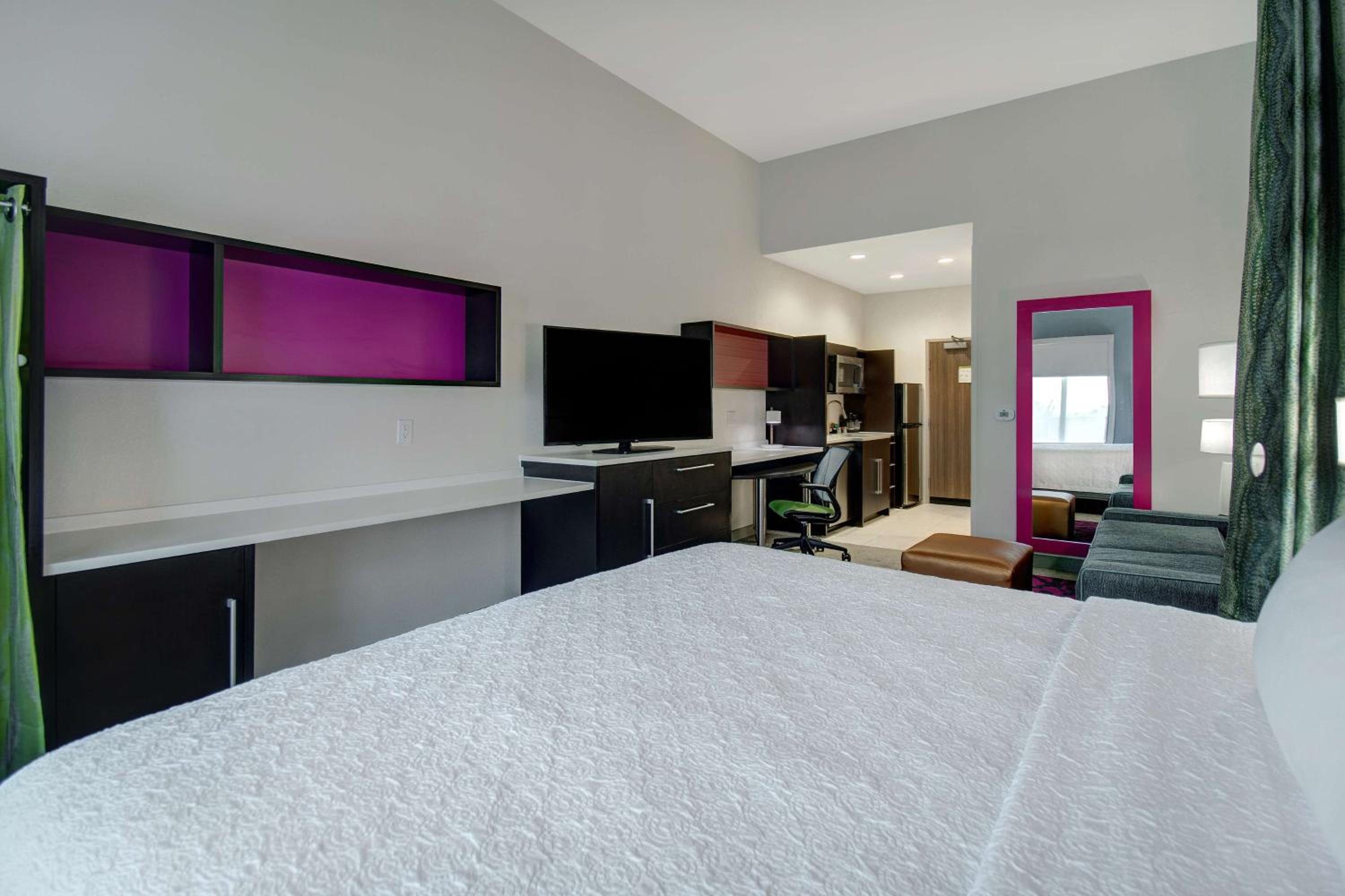 King Studio Suite photo 2