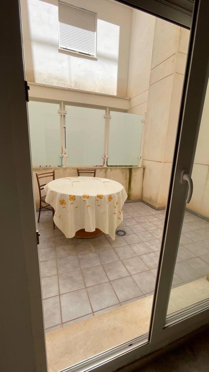Single Room with Shared Bathroom photo 2