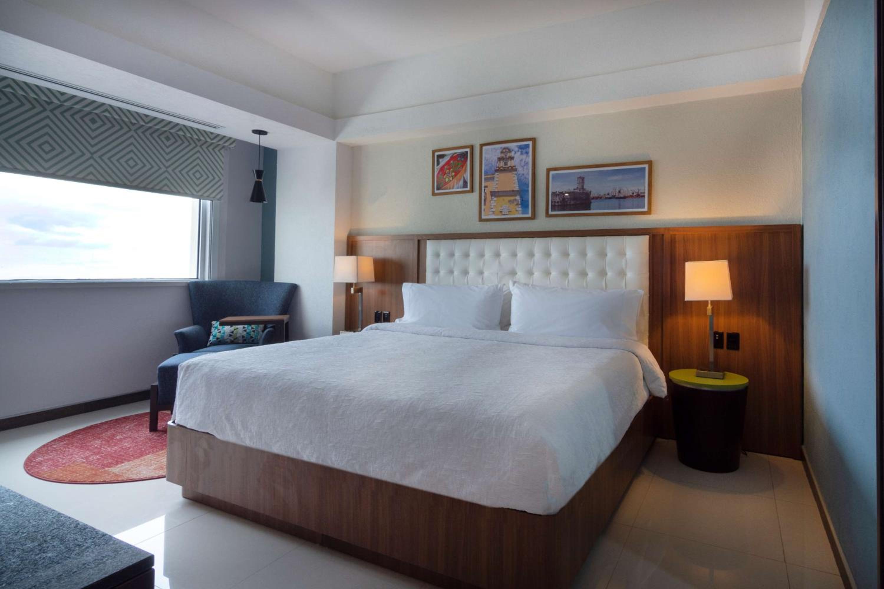 King Room with Ocean View - Non-Smoking - Photo 1