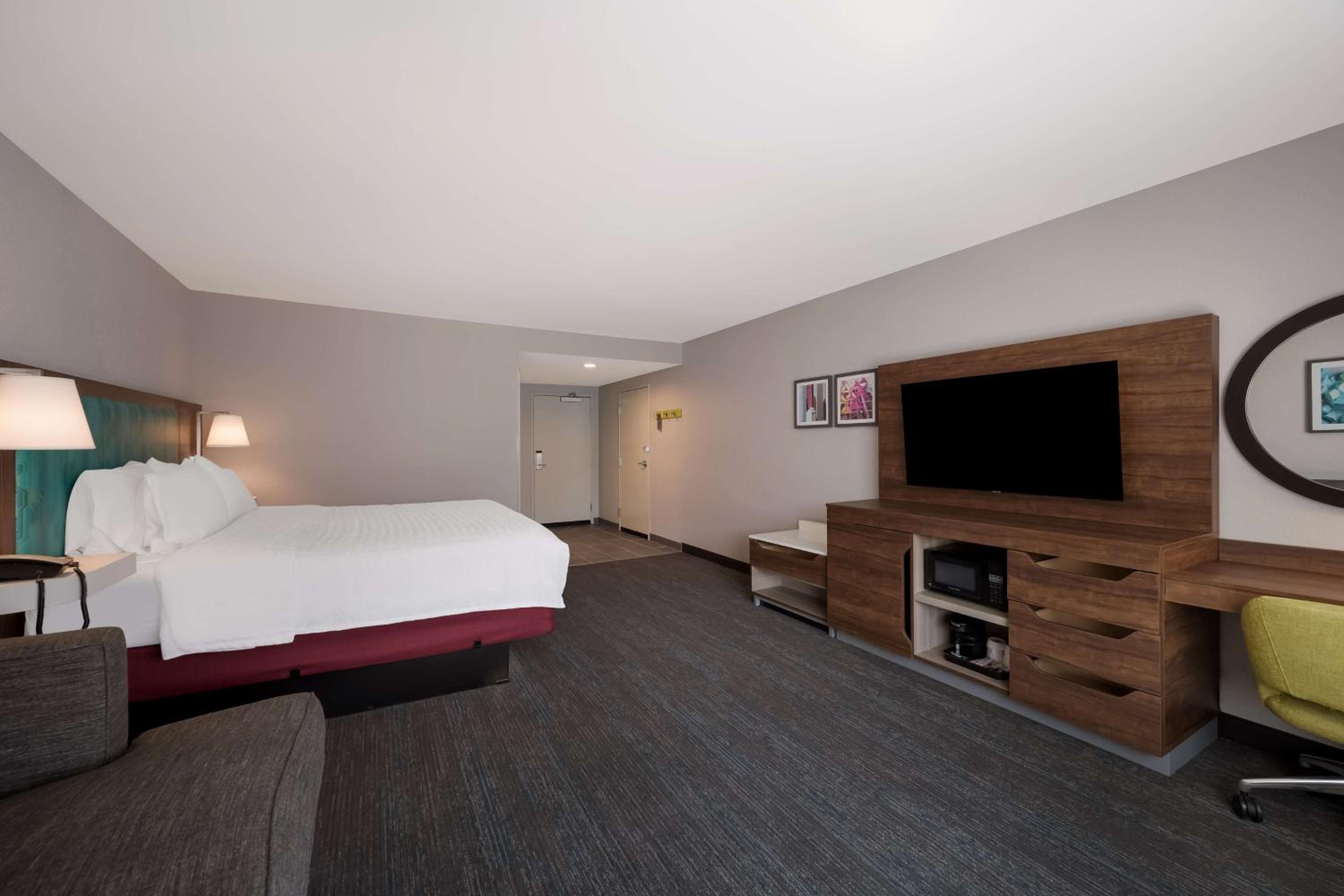Studio with One King Bed and Microwave/Fridge - Photo 1