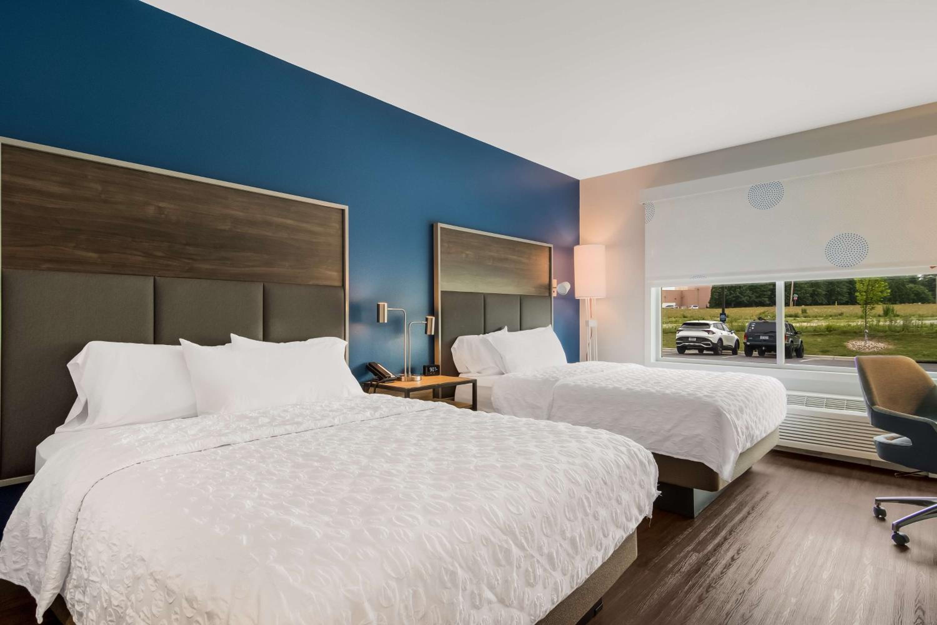 Queen Room with Two Queen Beds - Photo 1