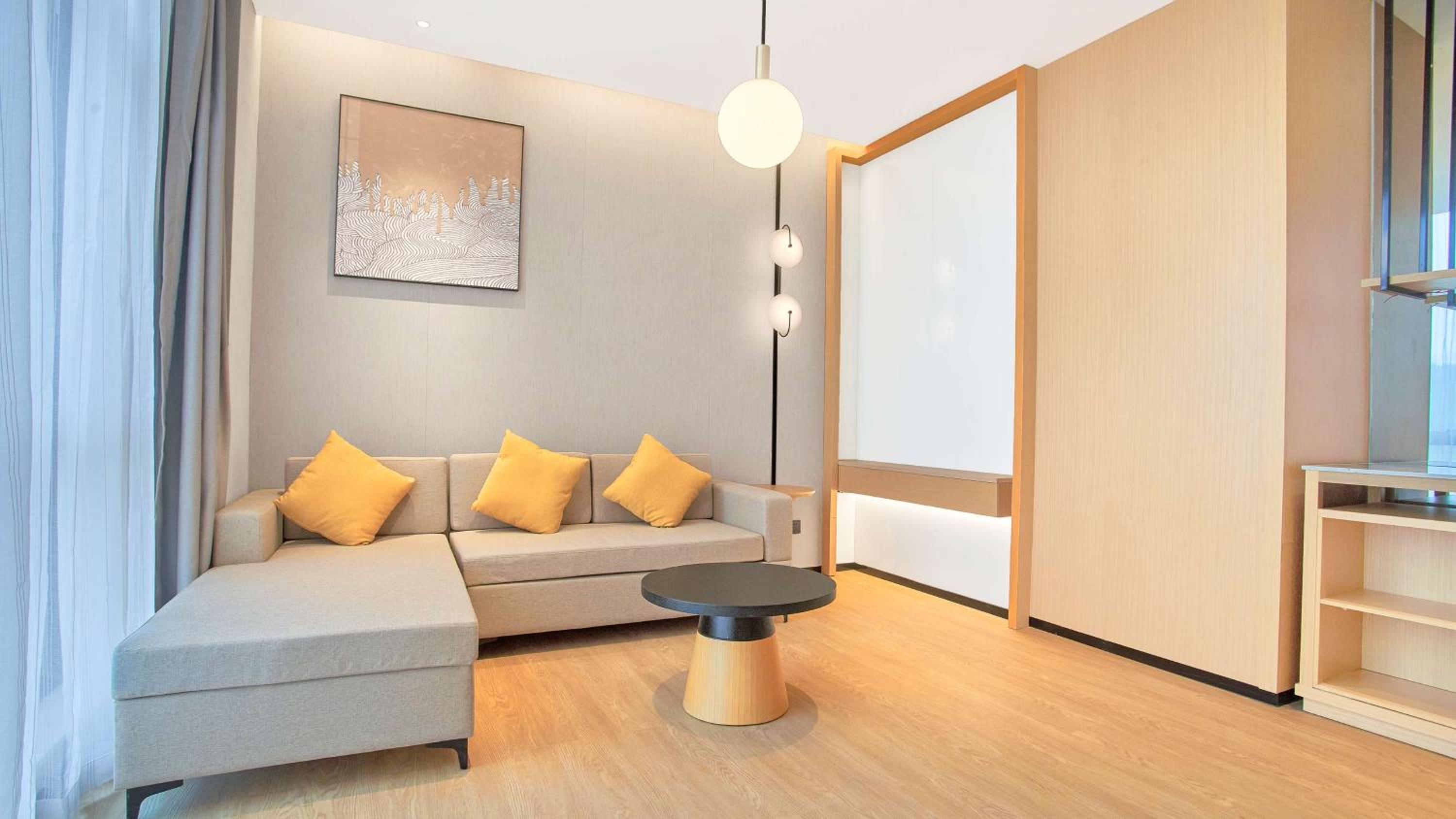 One Bedroom King Suite