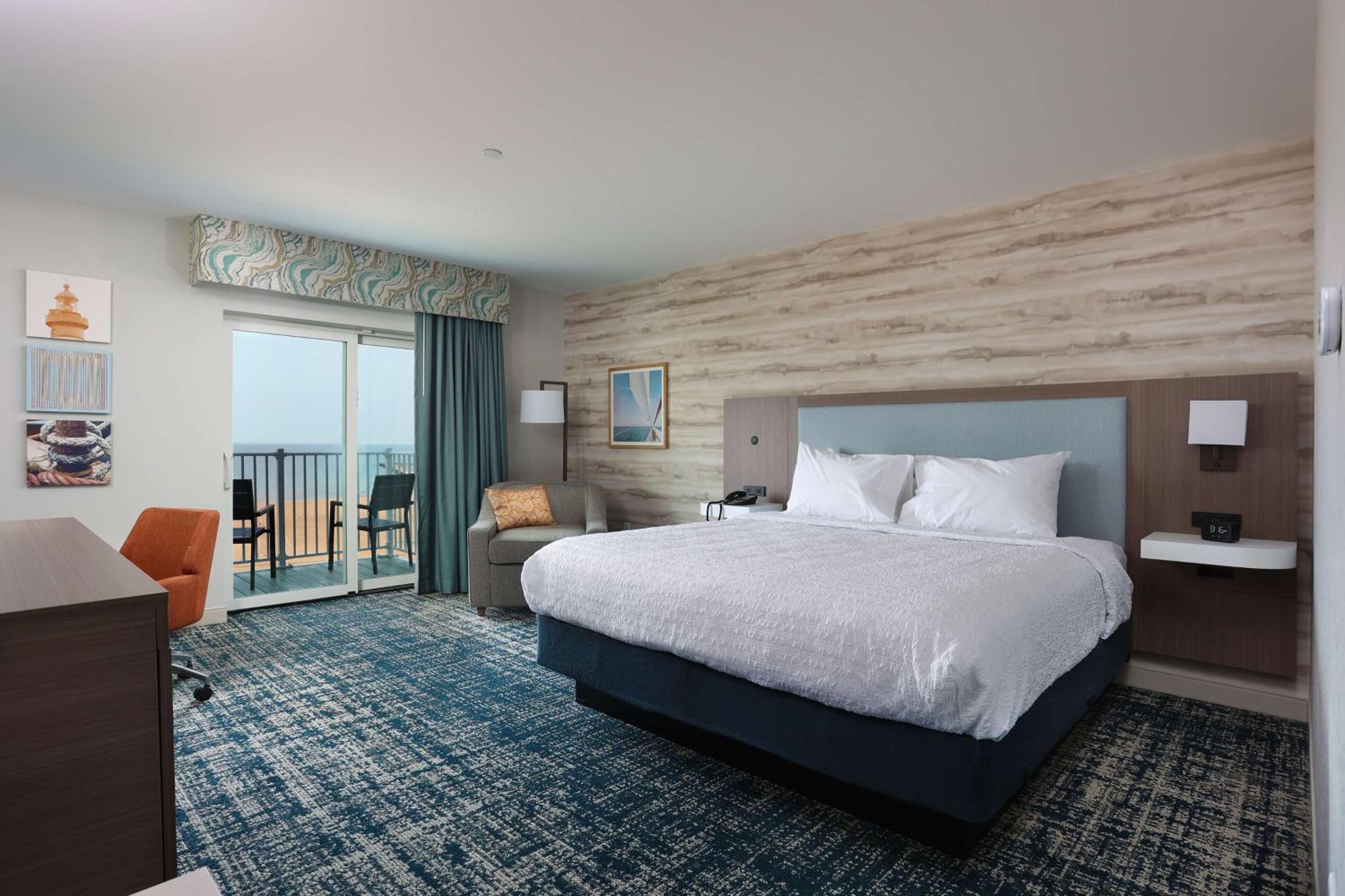 King Room with View - Non-Smoking - Photo 1