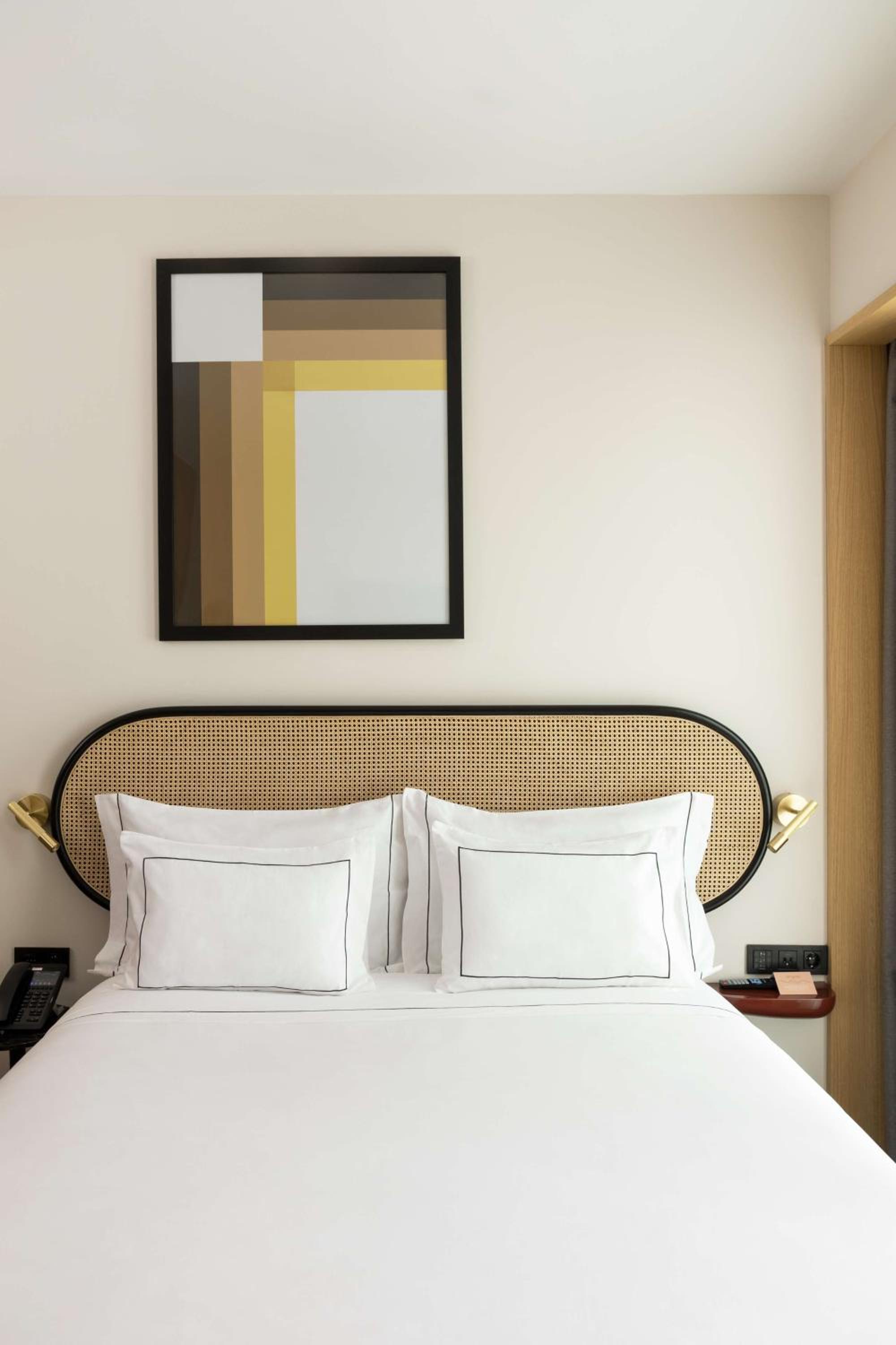 Queen Room - Photo 5