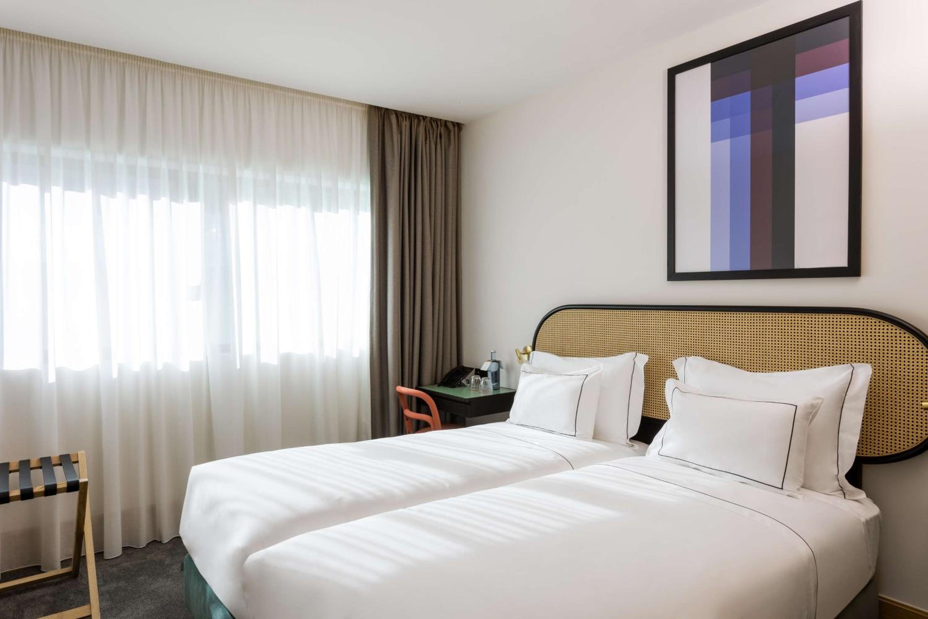 Twin Room - Photo 6