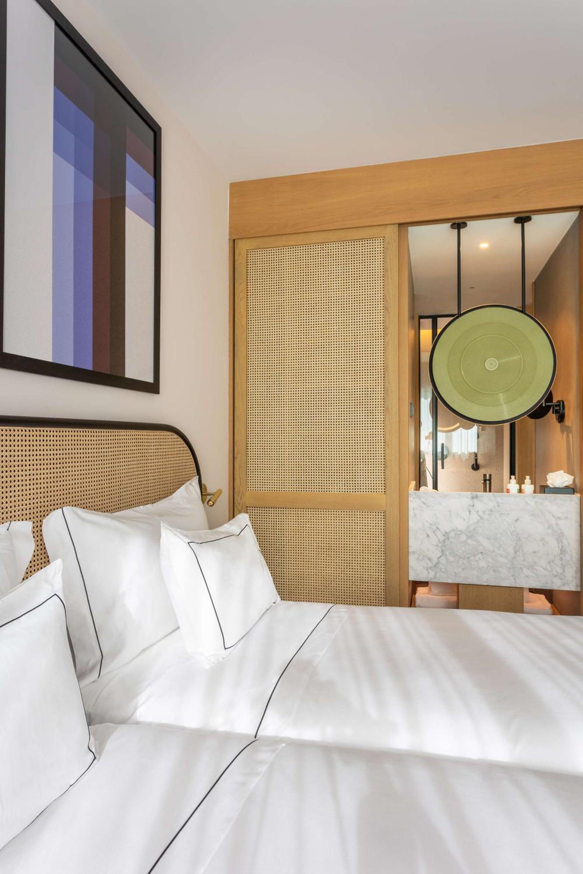 Twin Room - Photo 7