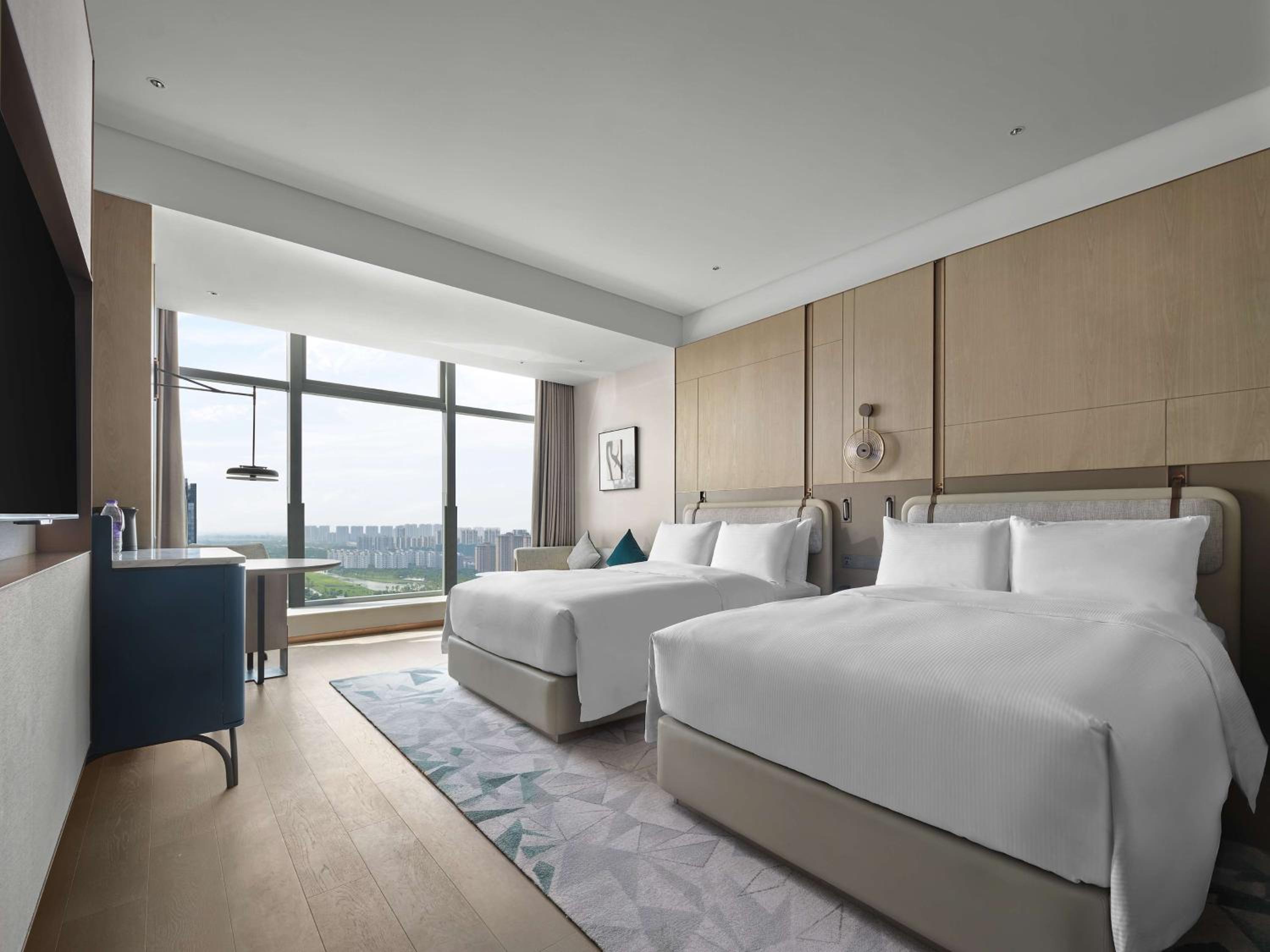 Premium Twin Room - Photo 3