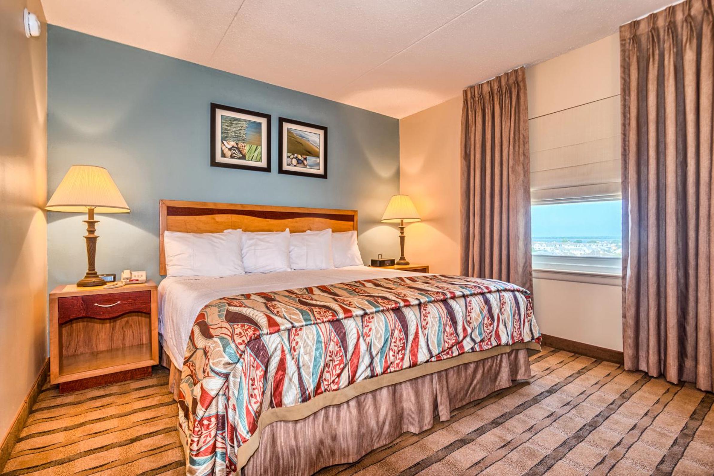 King Oceanfront Efficiency Suite