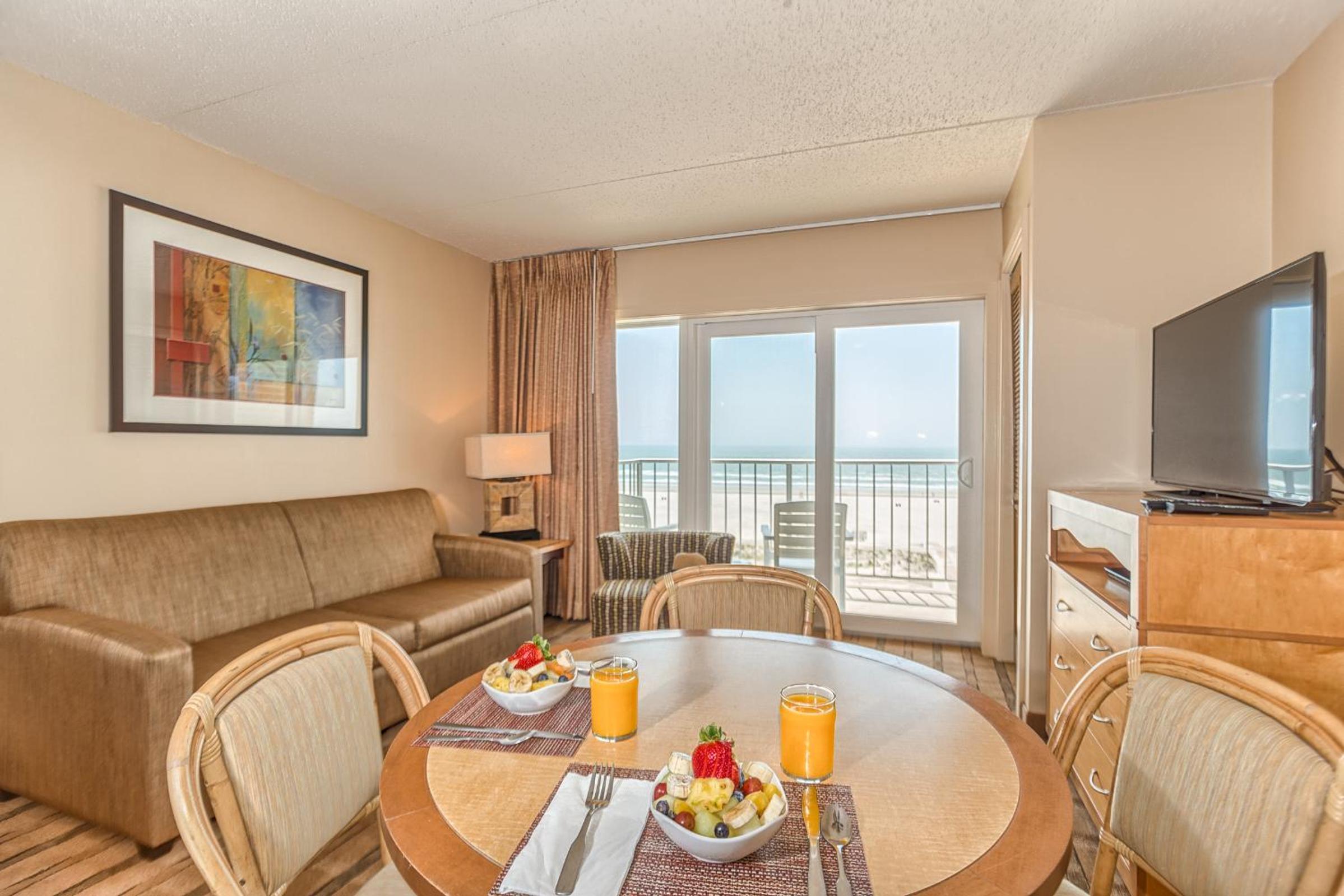 King Oceanfront Efficiency Suite photo 2