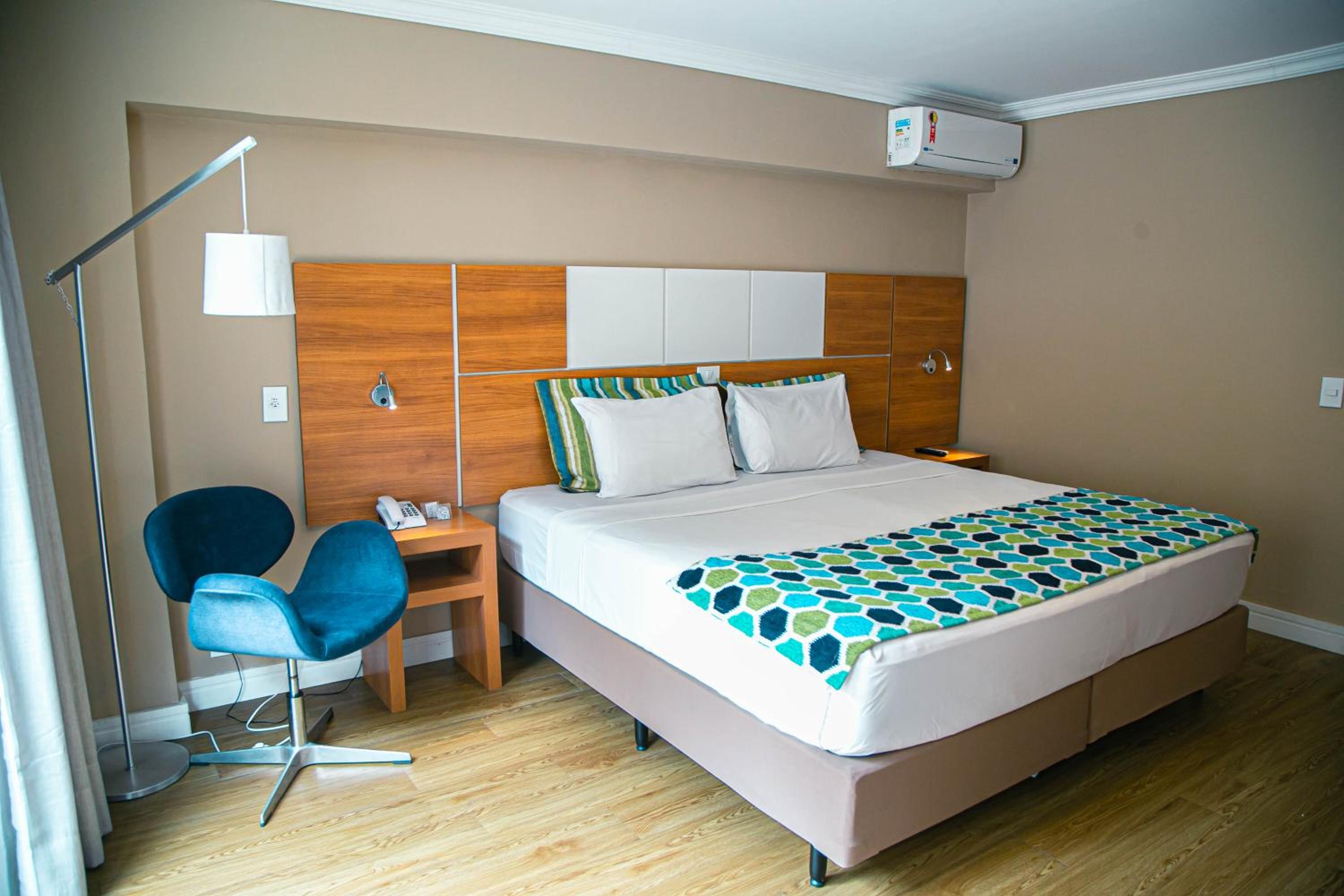 Superior King Room - Photo 1