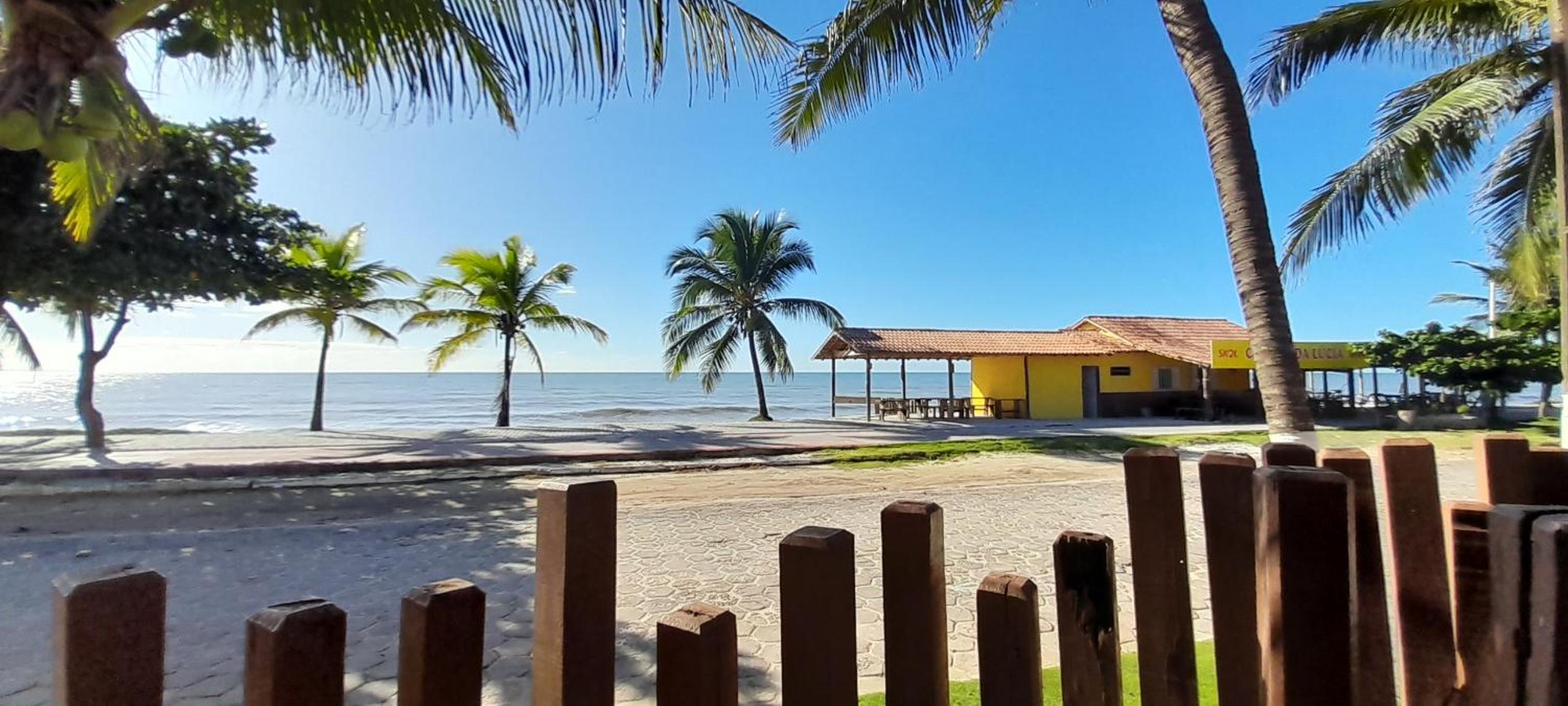Three-Bedroom Apartment with Sea View photo 2