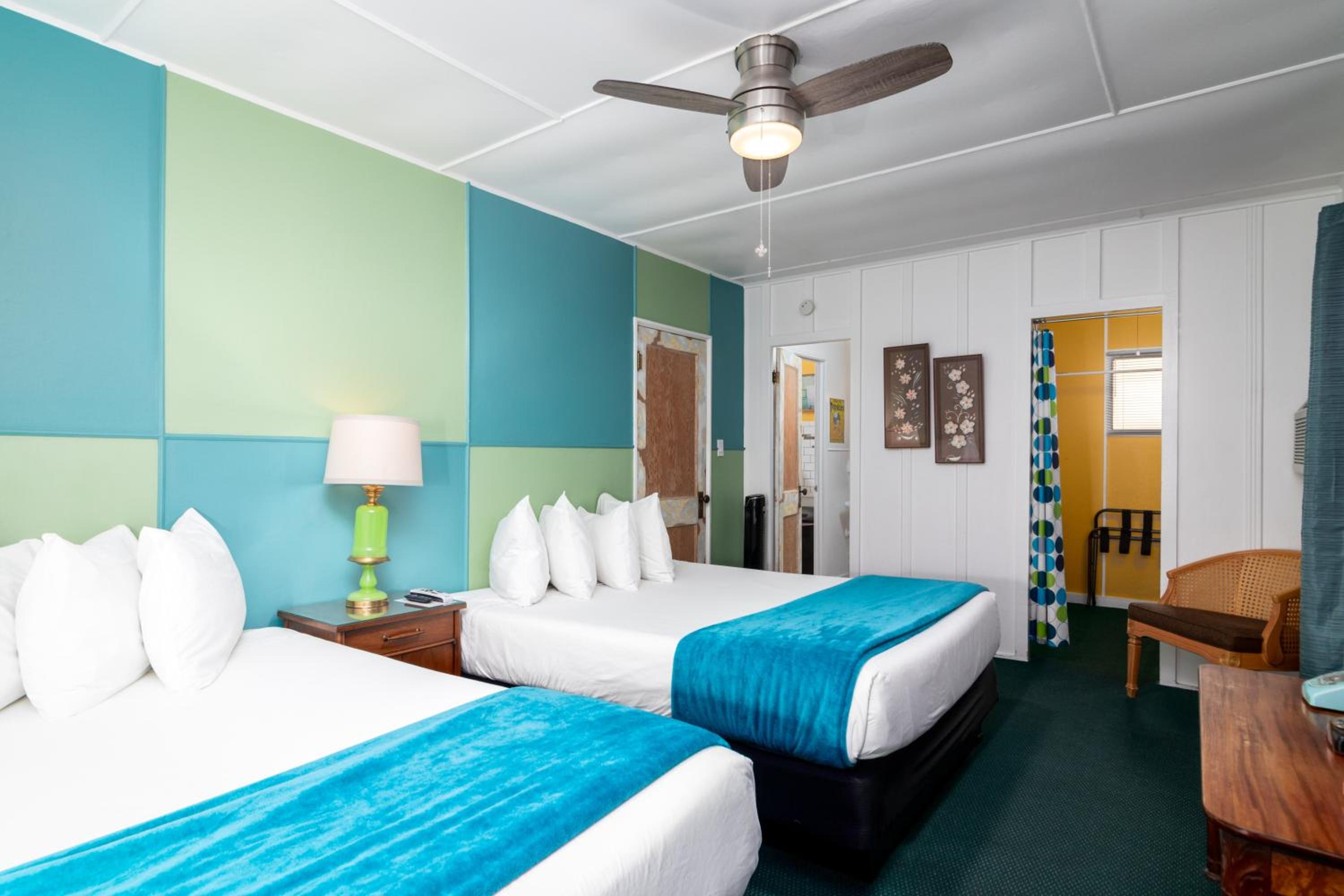 Queen Suite photo 1