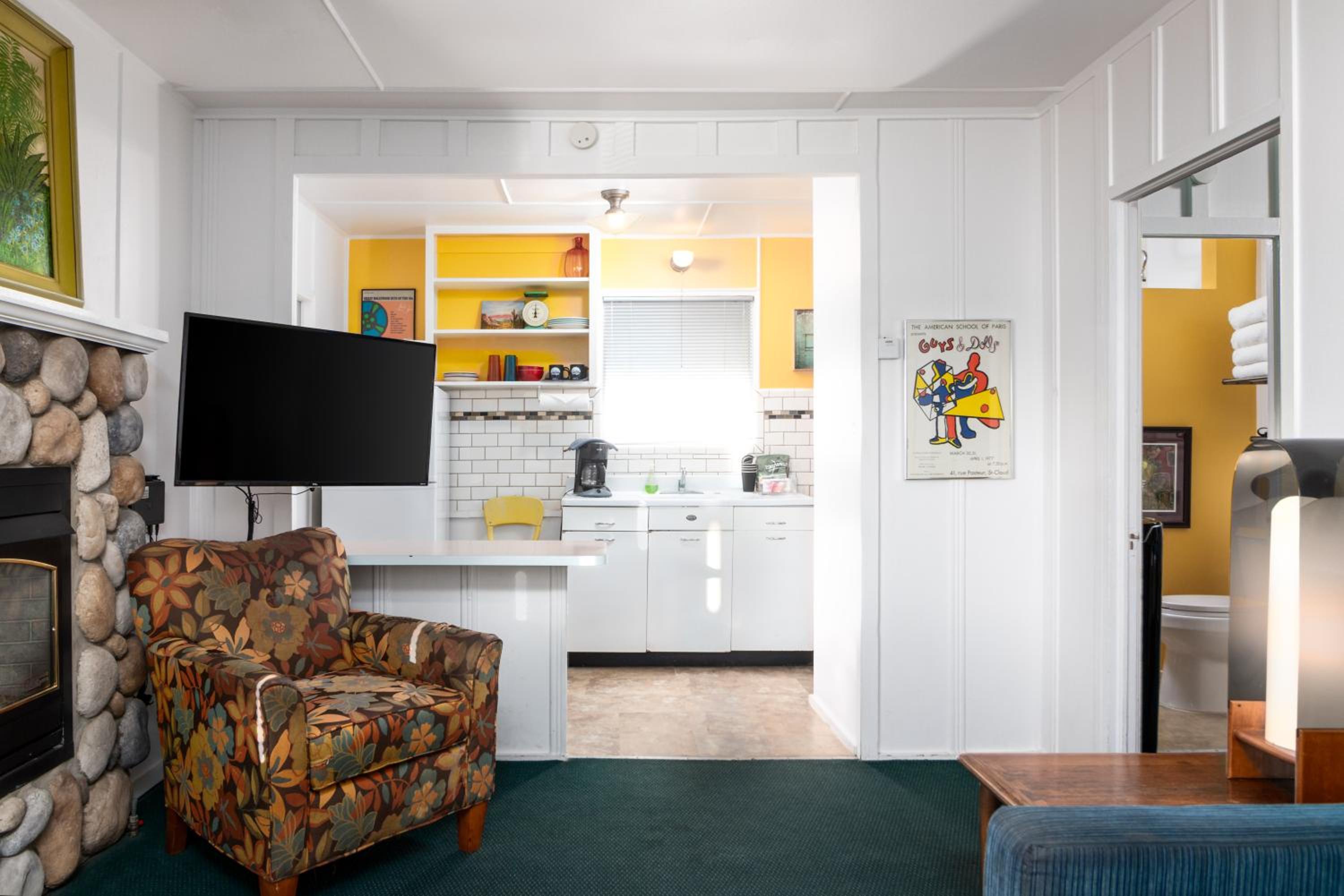 Queen Suite photo 3