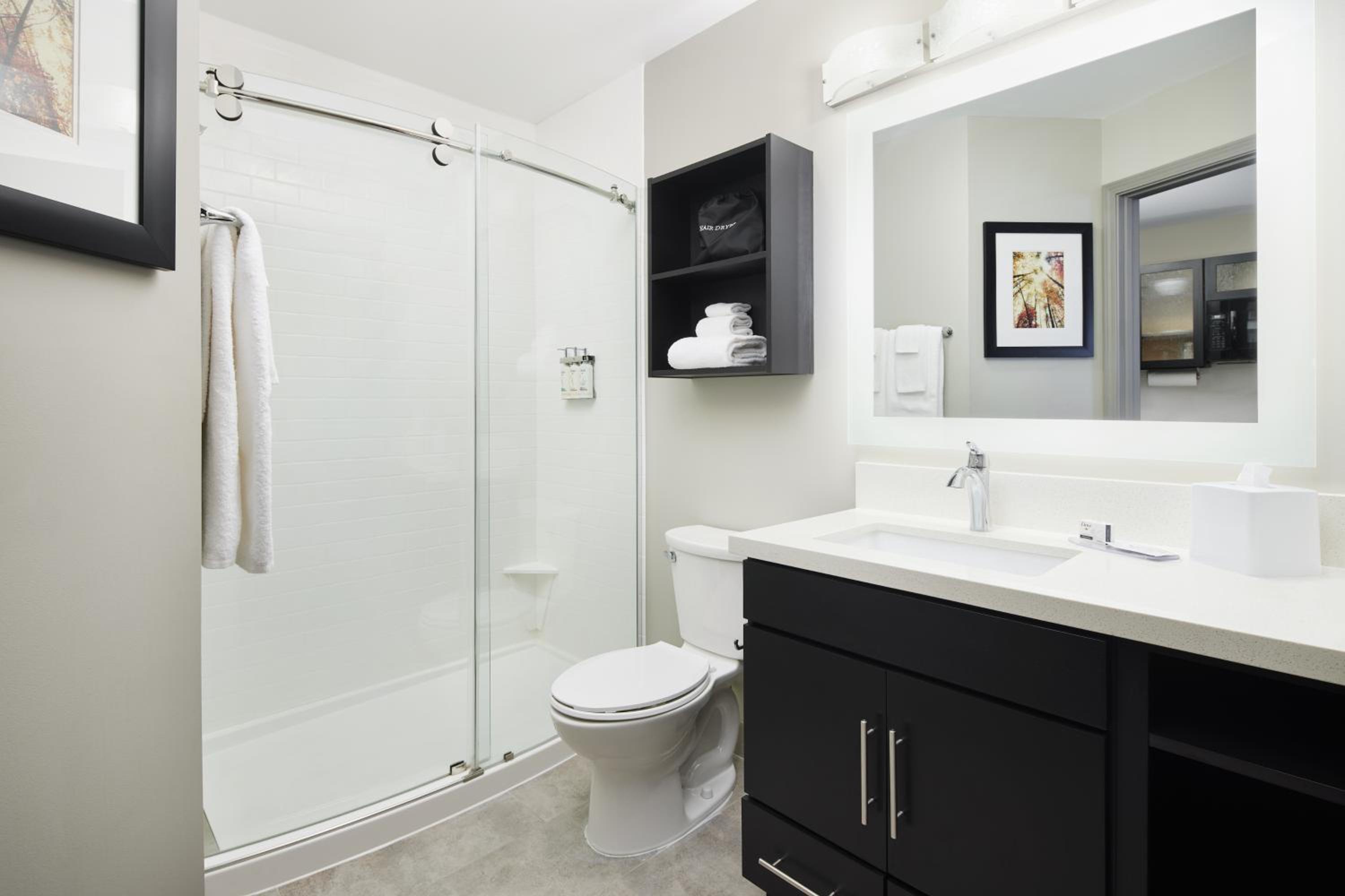 King Studio Suite - Photo 6