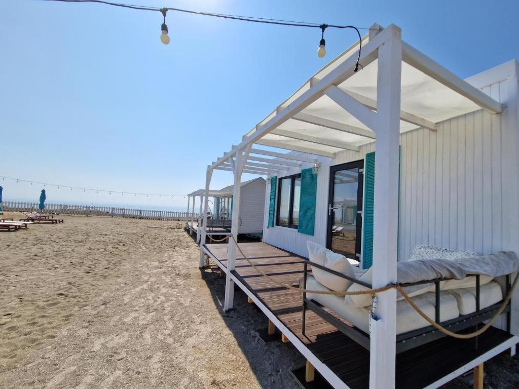 Bungalow with Sea View photo 2