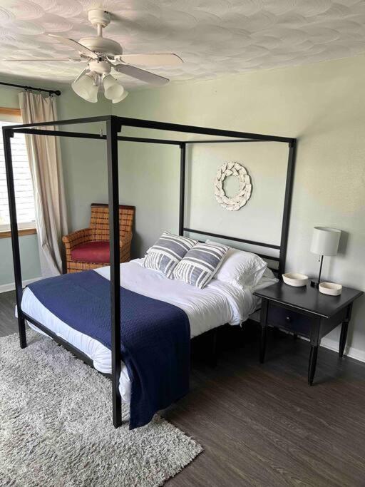 Three-Bedroom House photo 1
