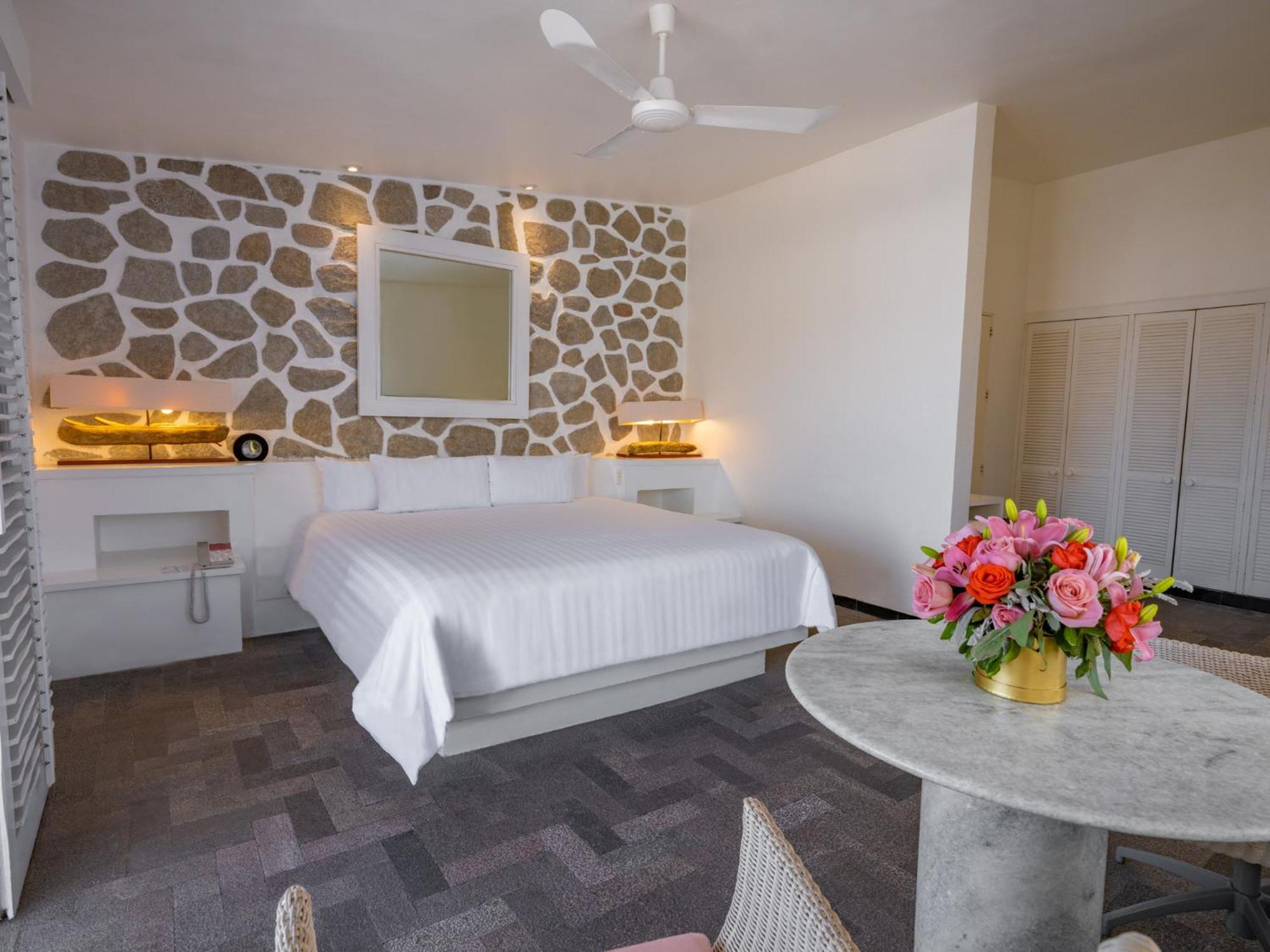 Private Pool Casita with King Bed - Photo 1