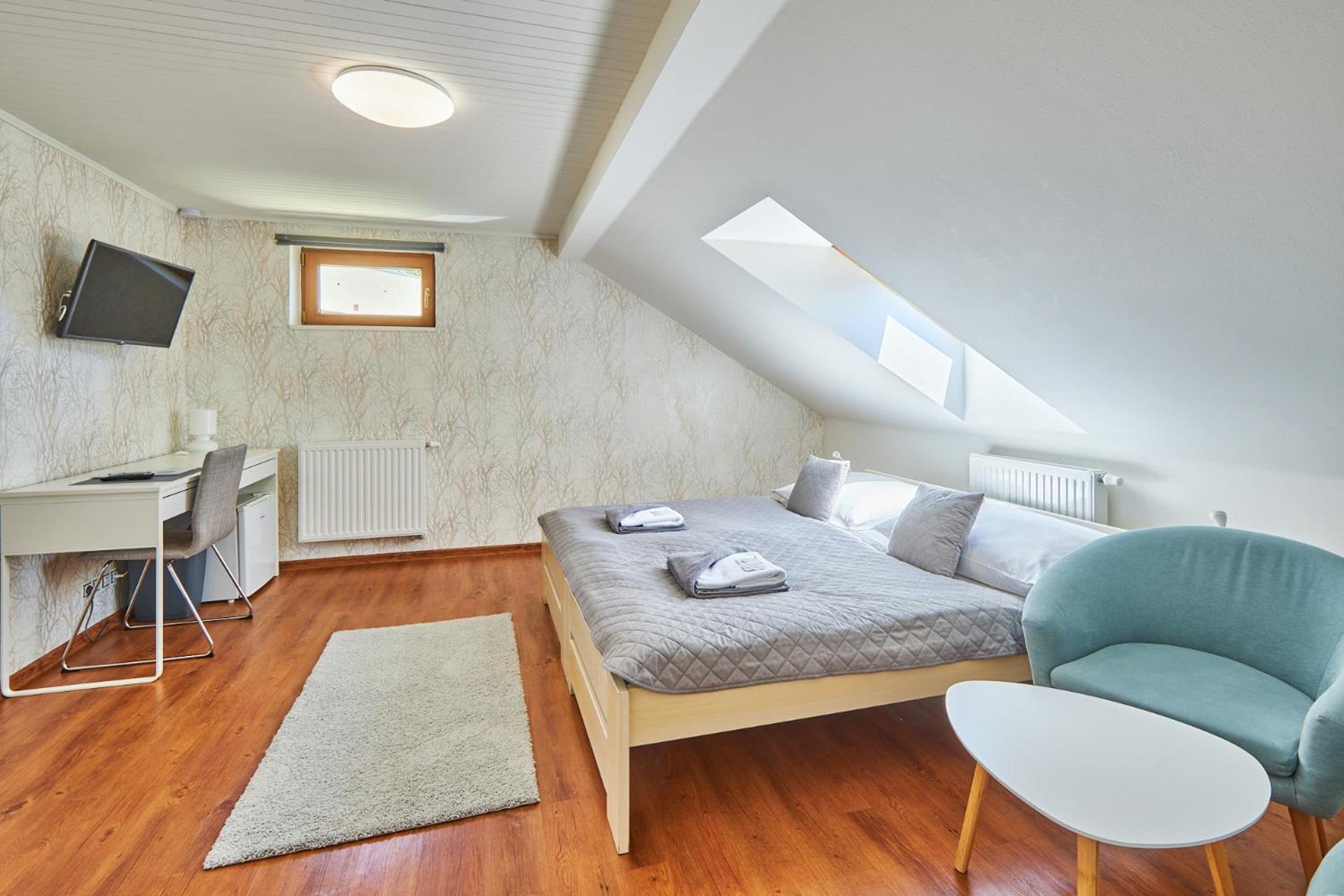 Double or Twin Room - Photo 1