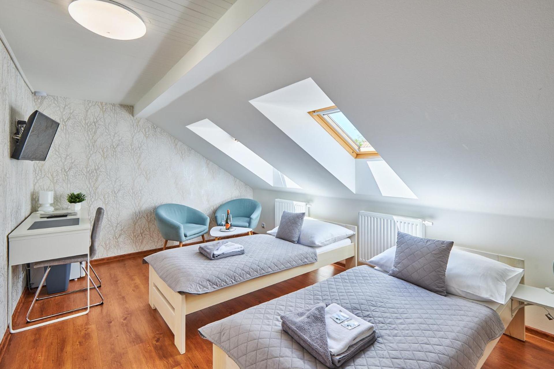 Standard Double or Twin Room - Photo 1