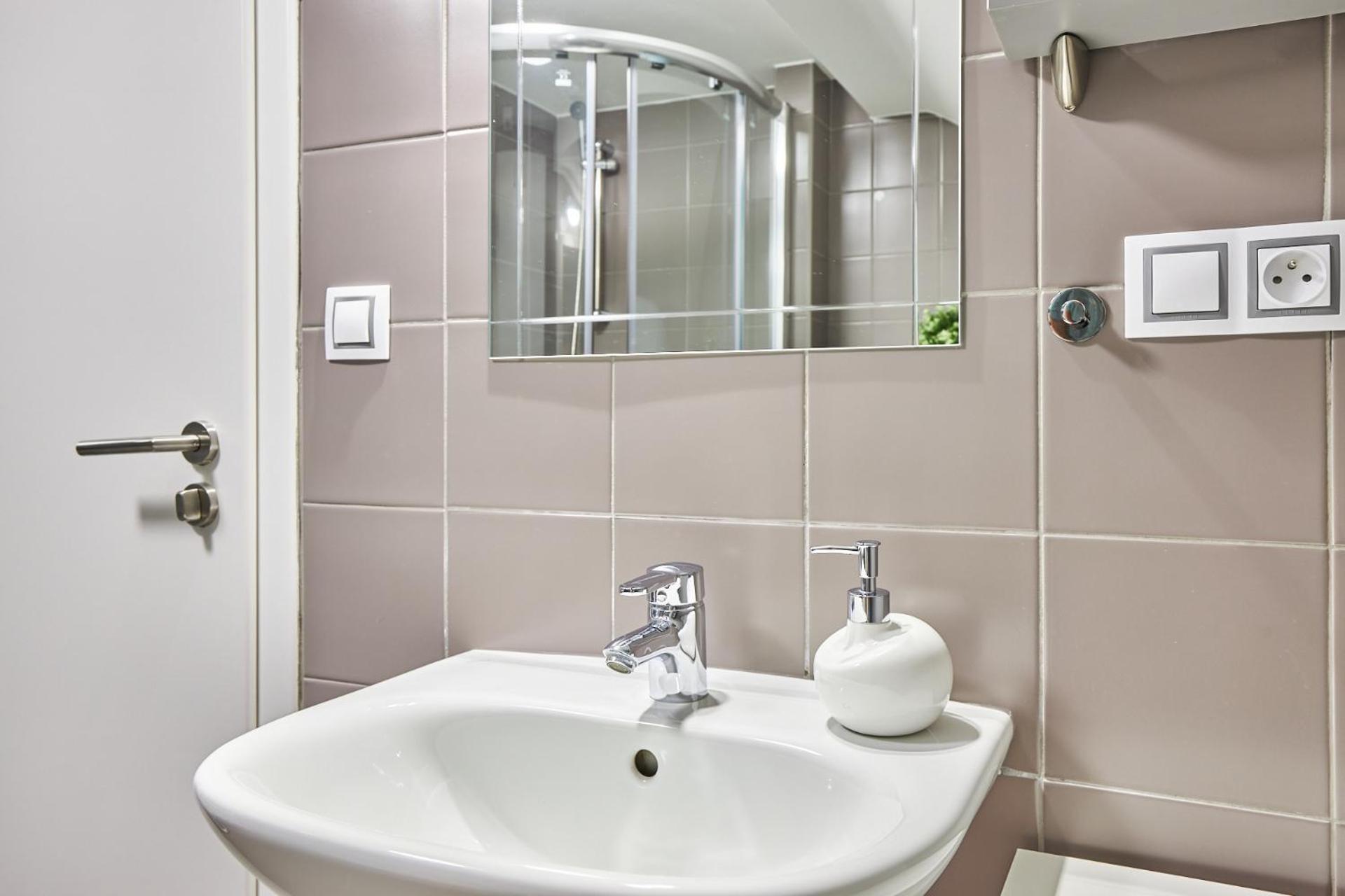 Standard Double or Twin Room - Photo 2