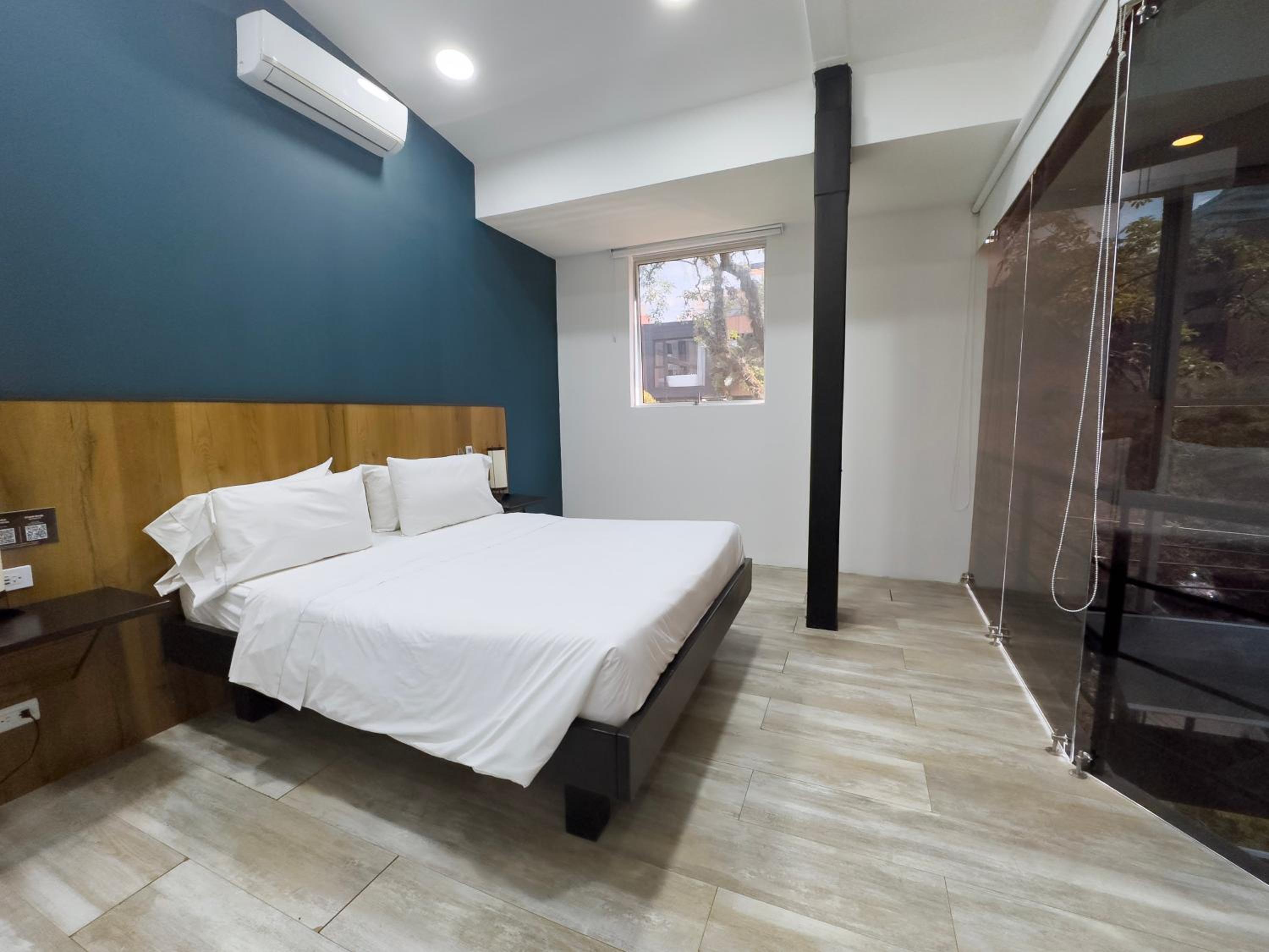 Apartment - Split Level