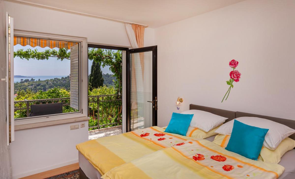 Triple Room with Balcony