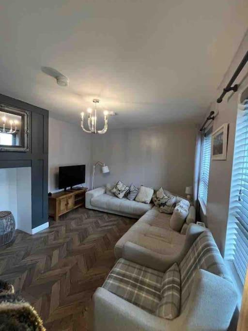 Three-Bedroom House photo 1