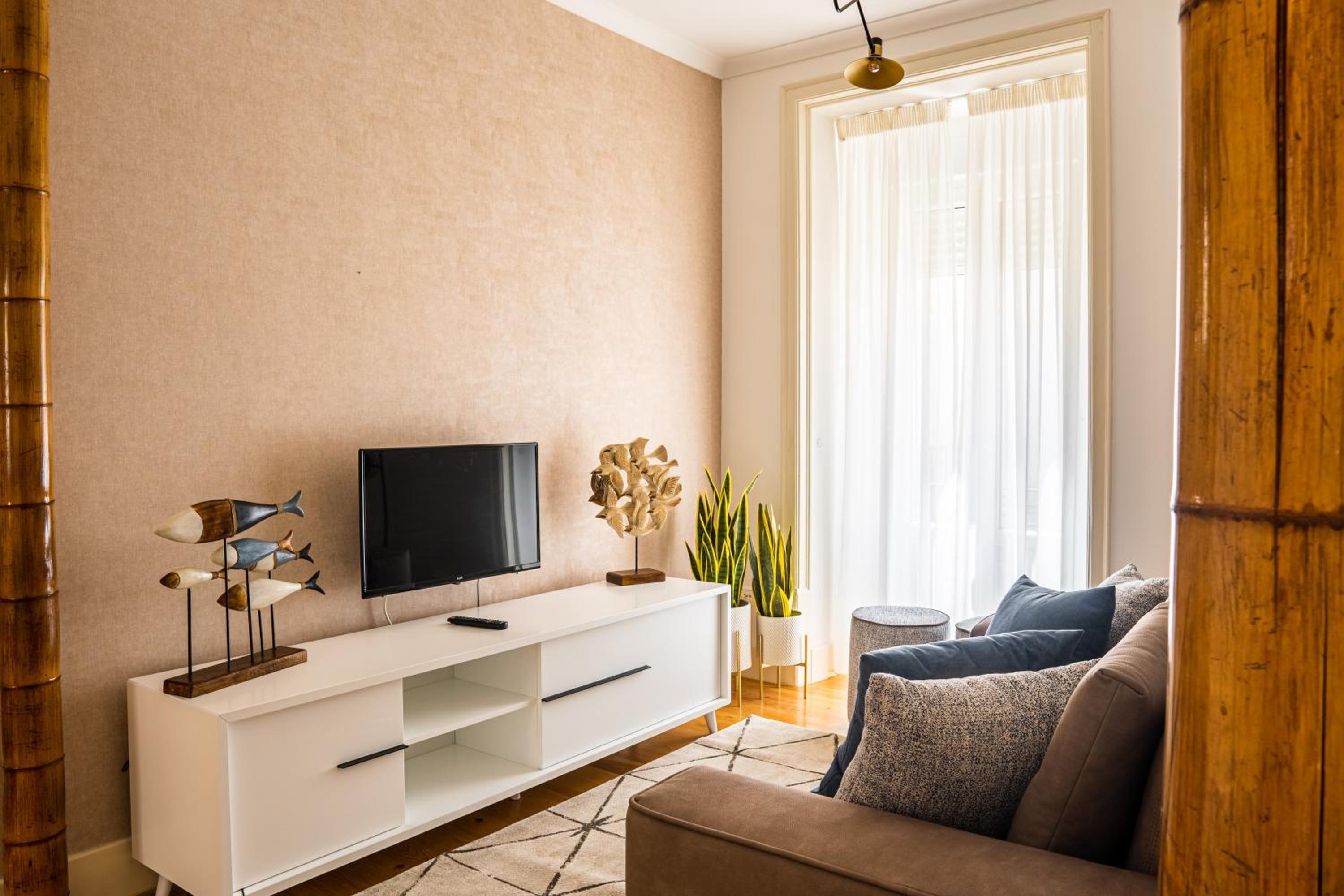 Three-Bedroom Superior Apartment