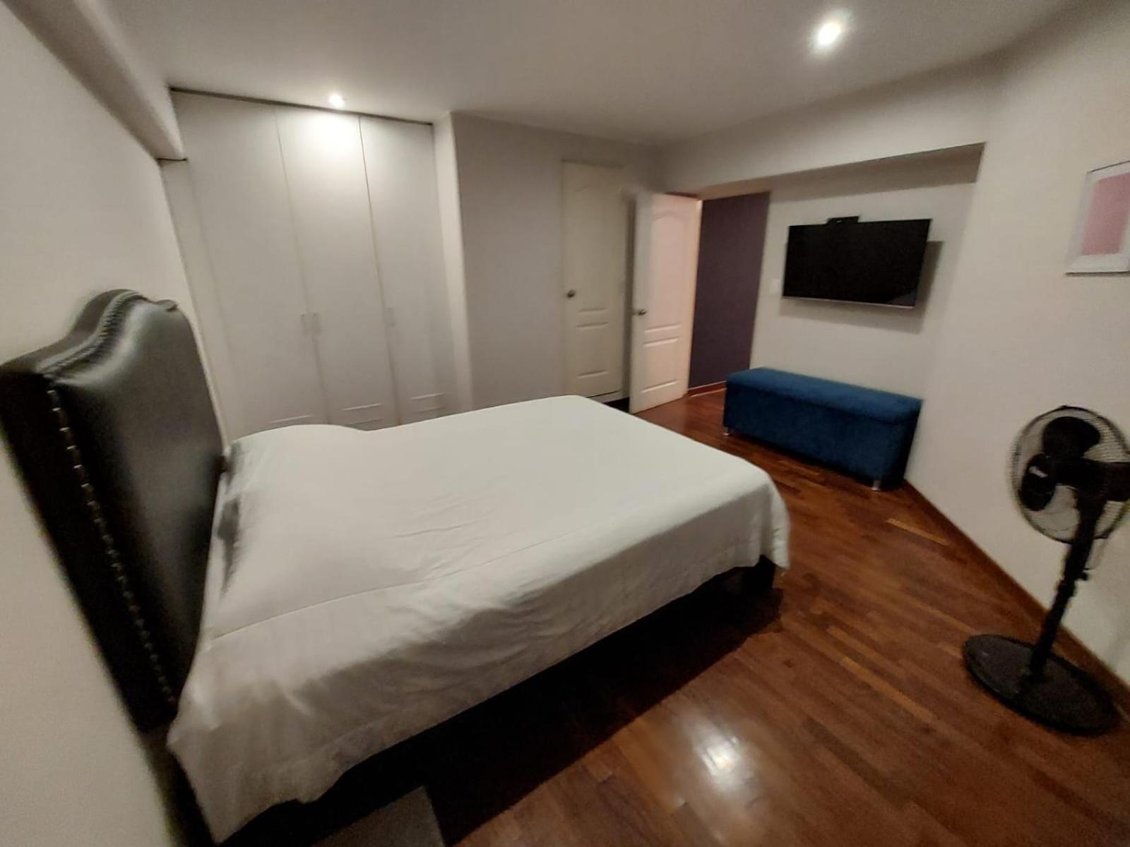 Three-Bedroom Apartment photo 3