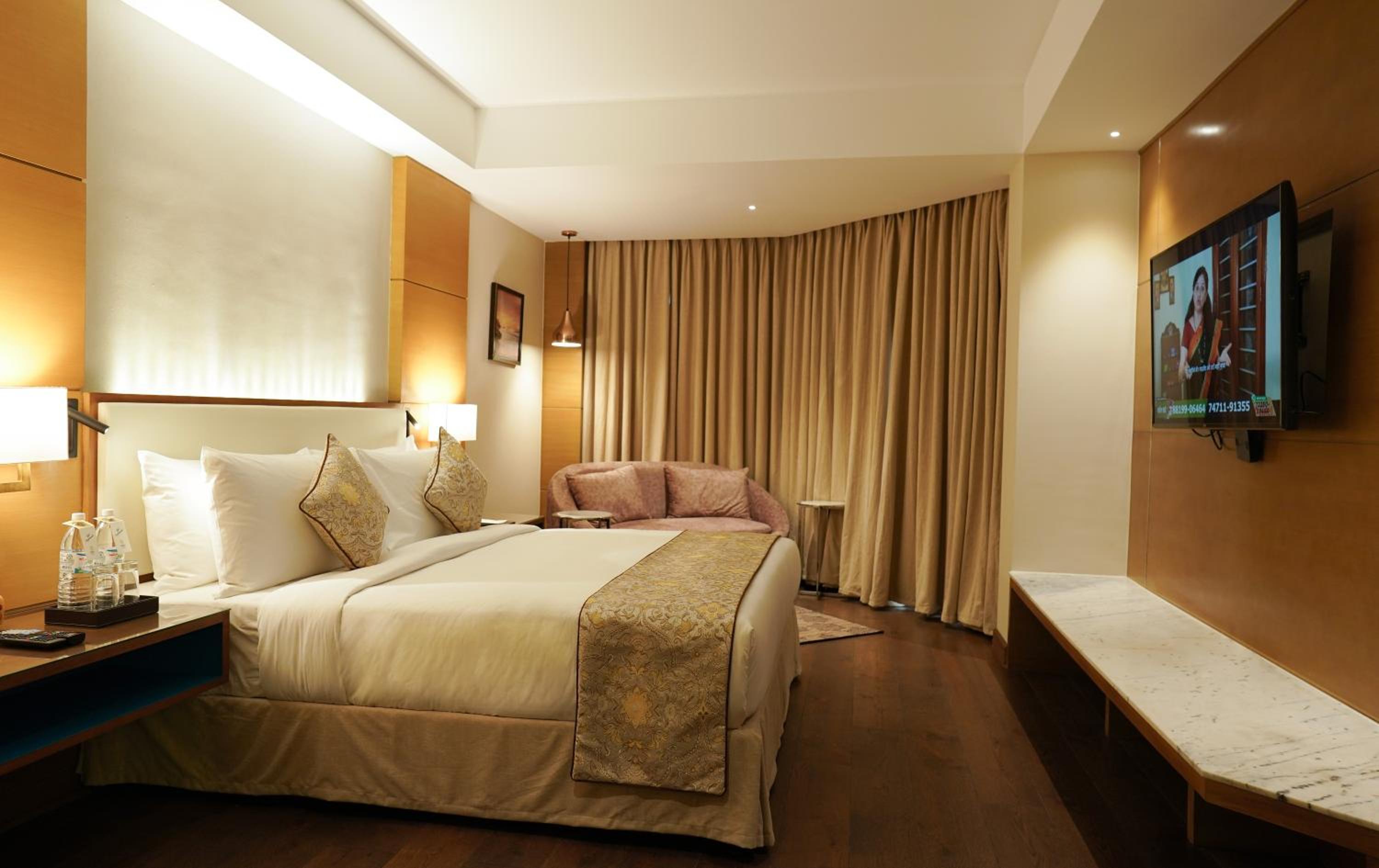 Suite with City View