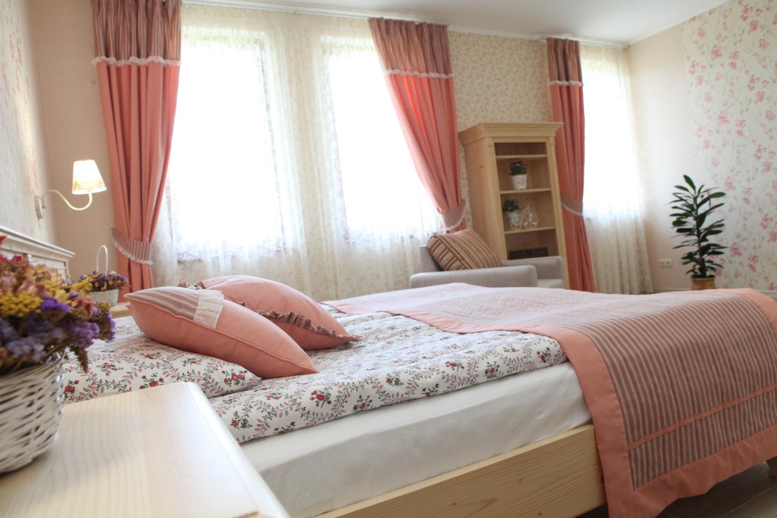 Deluxe Double Room with Extra Bed photo 3