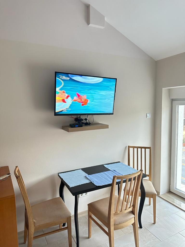 Twin Room with City View photo 2