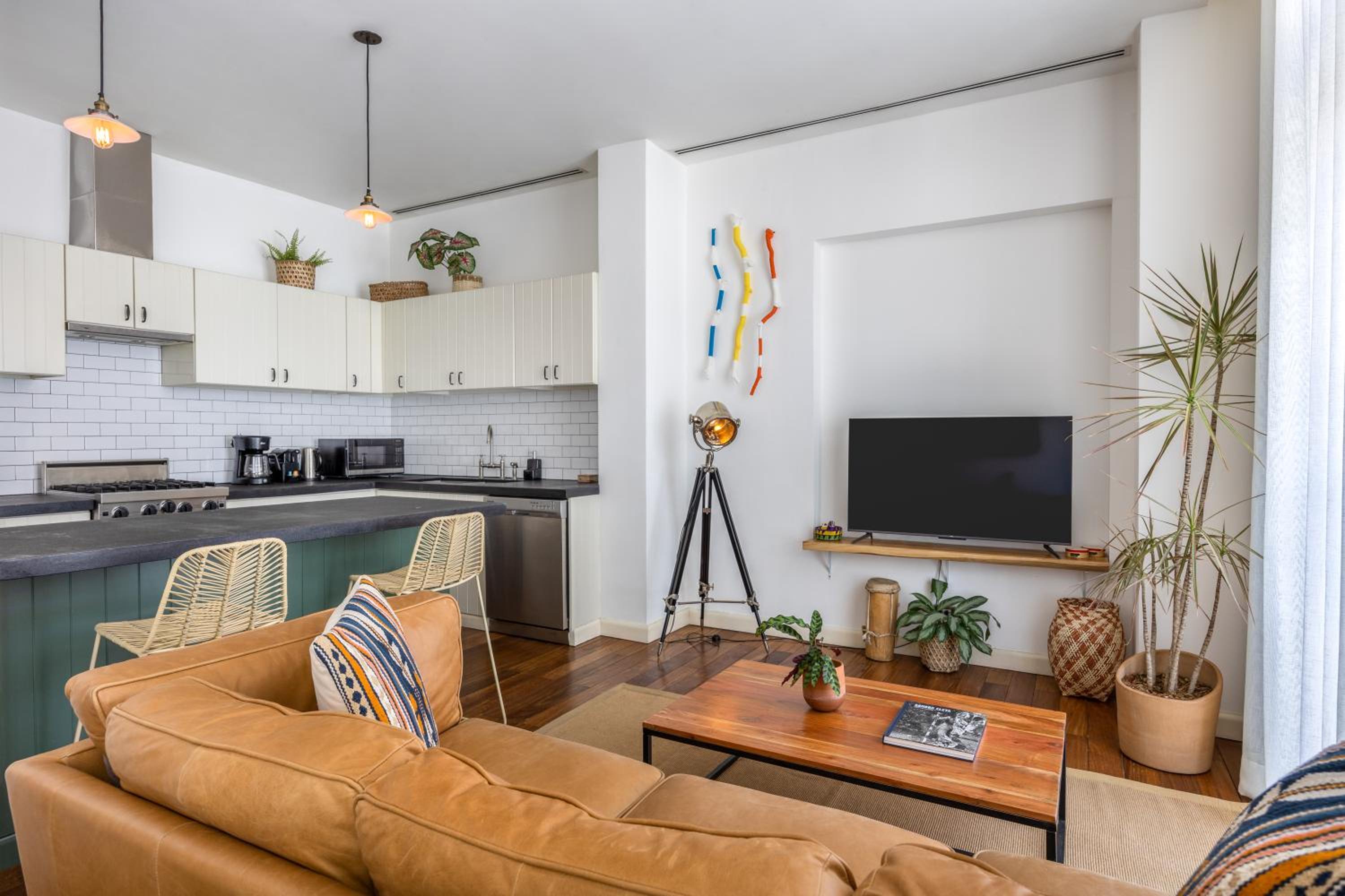 Stylish 1BR Apartment with Balcony in Casco Viejo photo 2