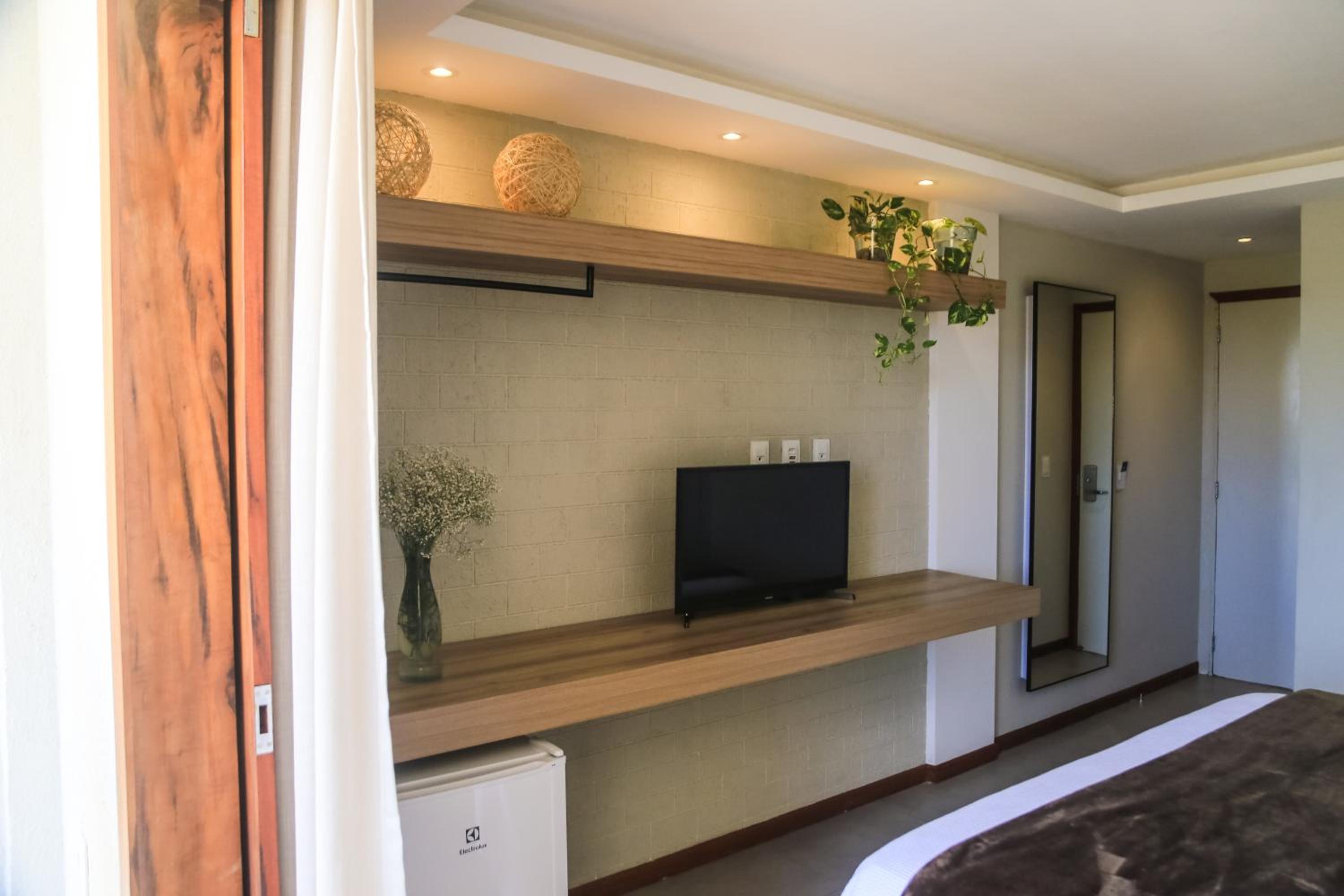 Deluxe Triple Room - Photo 2