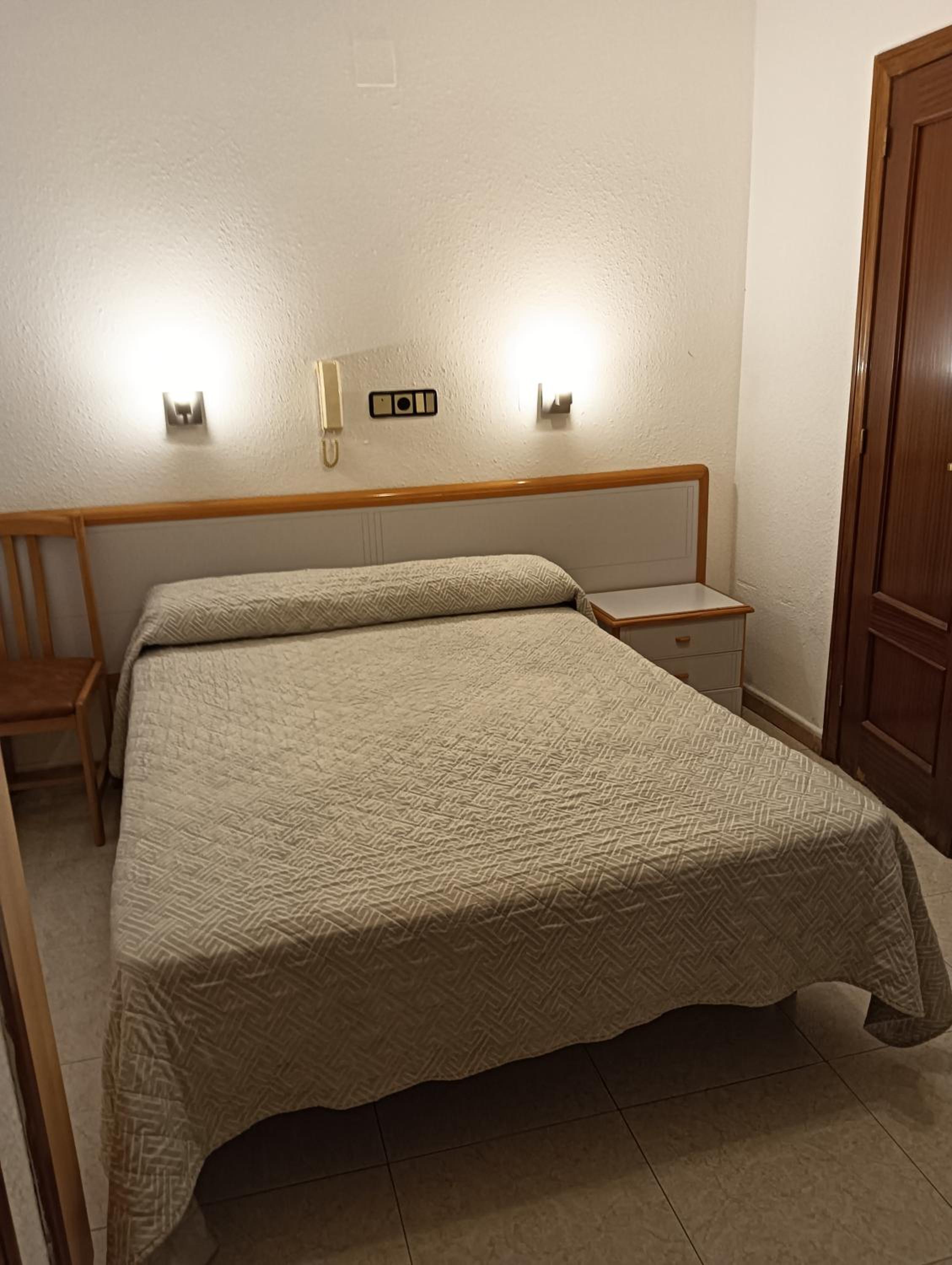 Double Room - Photo 1
