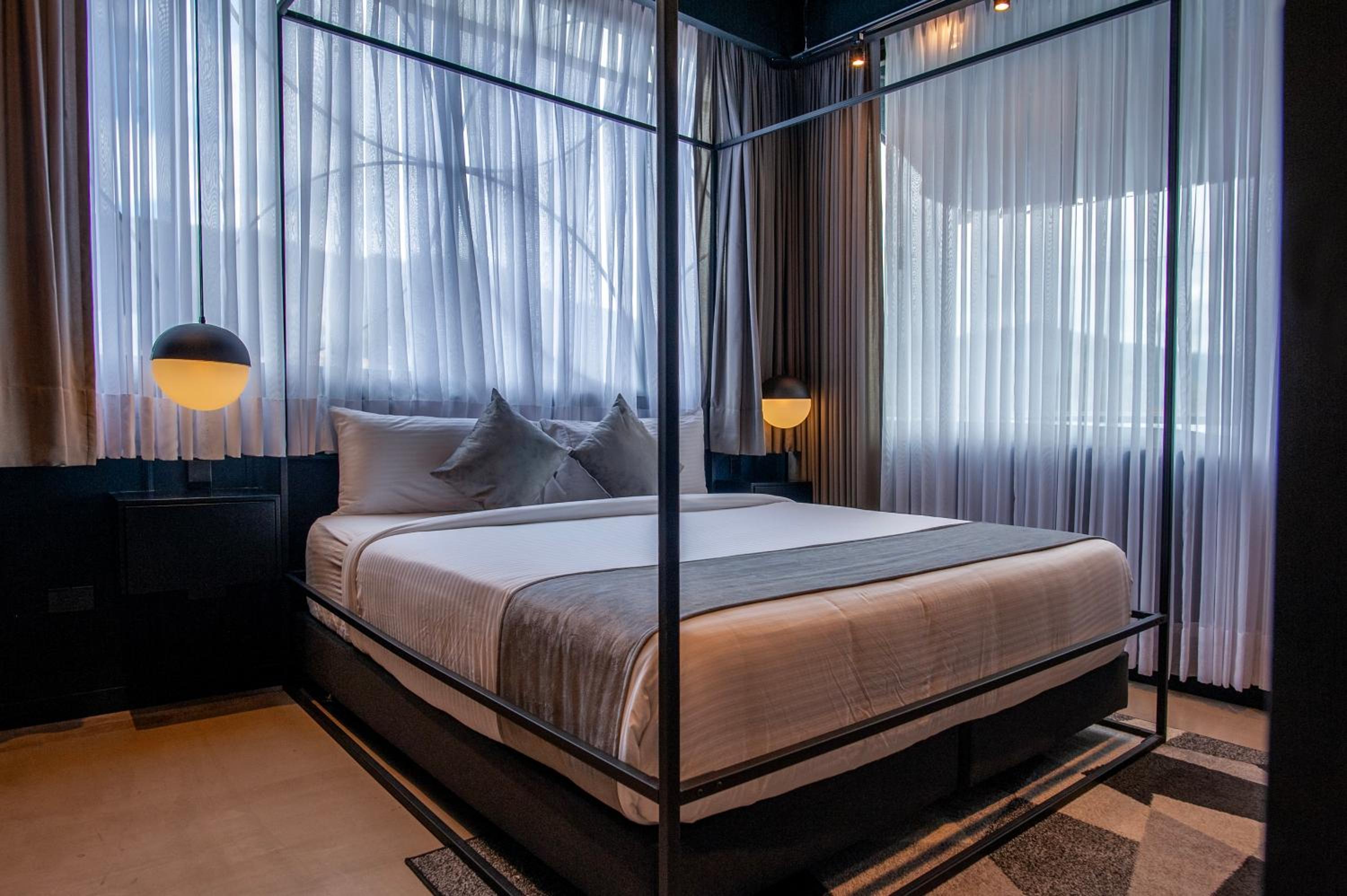 Queen Suite with jacuzzi
