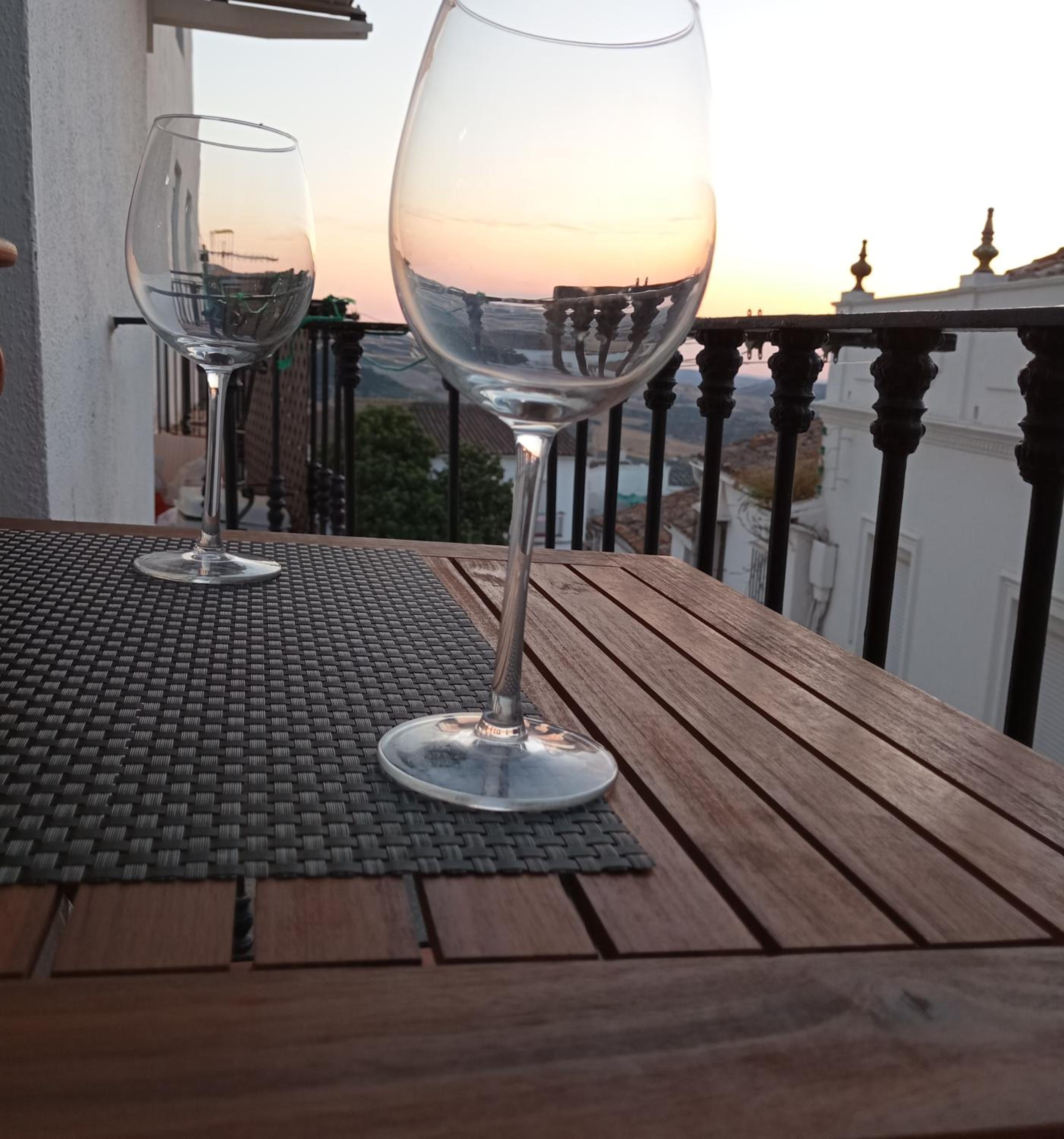 Apartment with Balcony photo 2