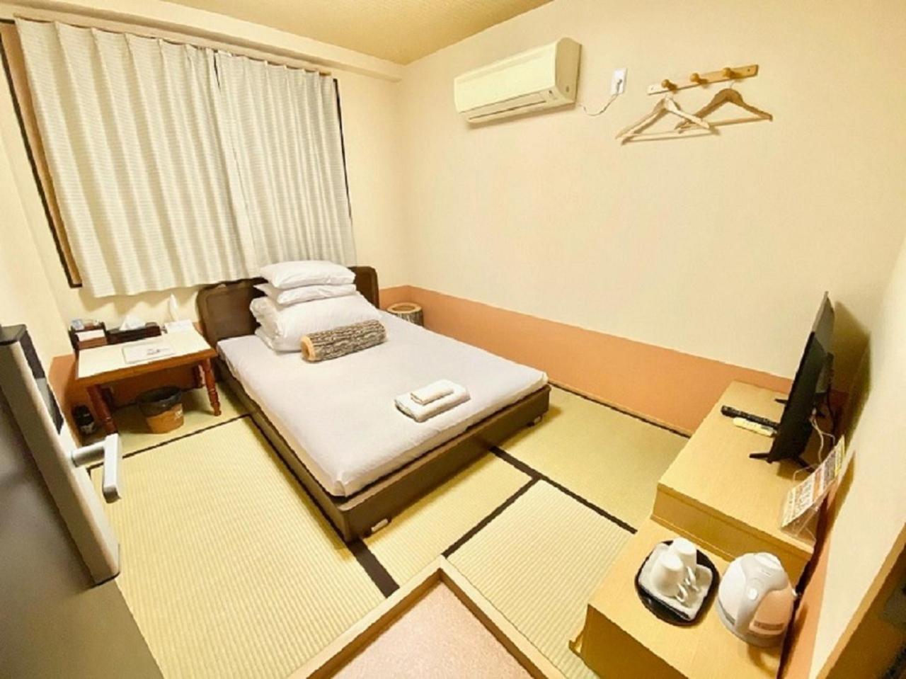 Apartment photo 3