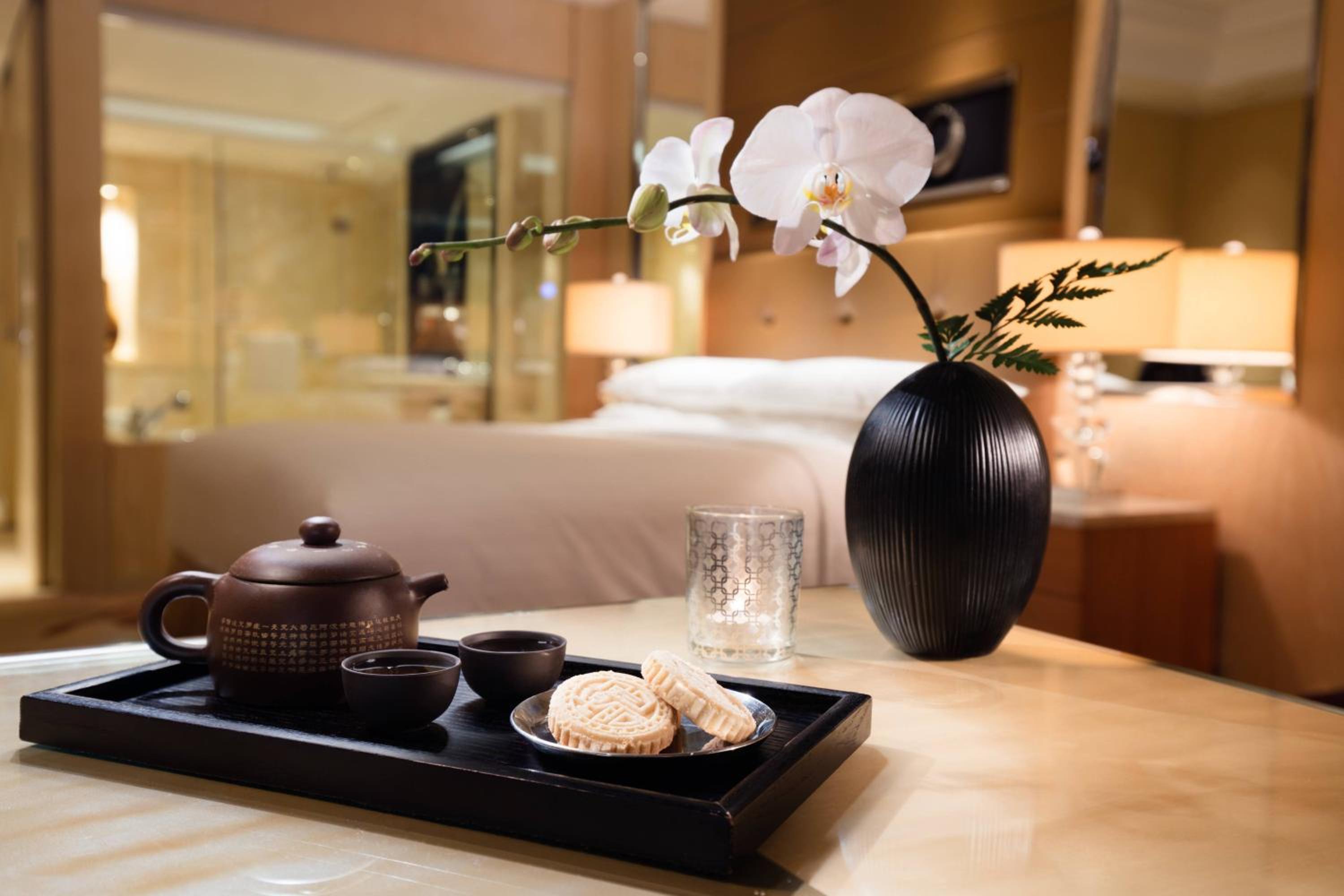 Premier Twin Room City View