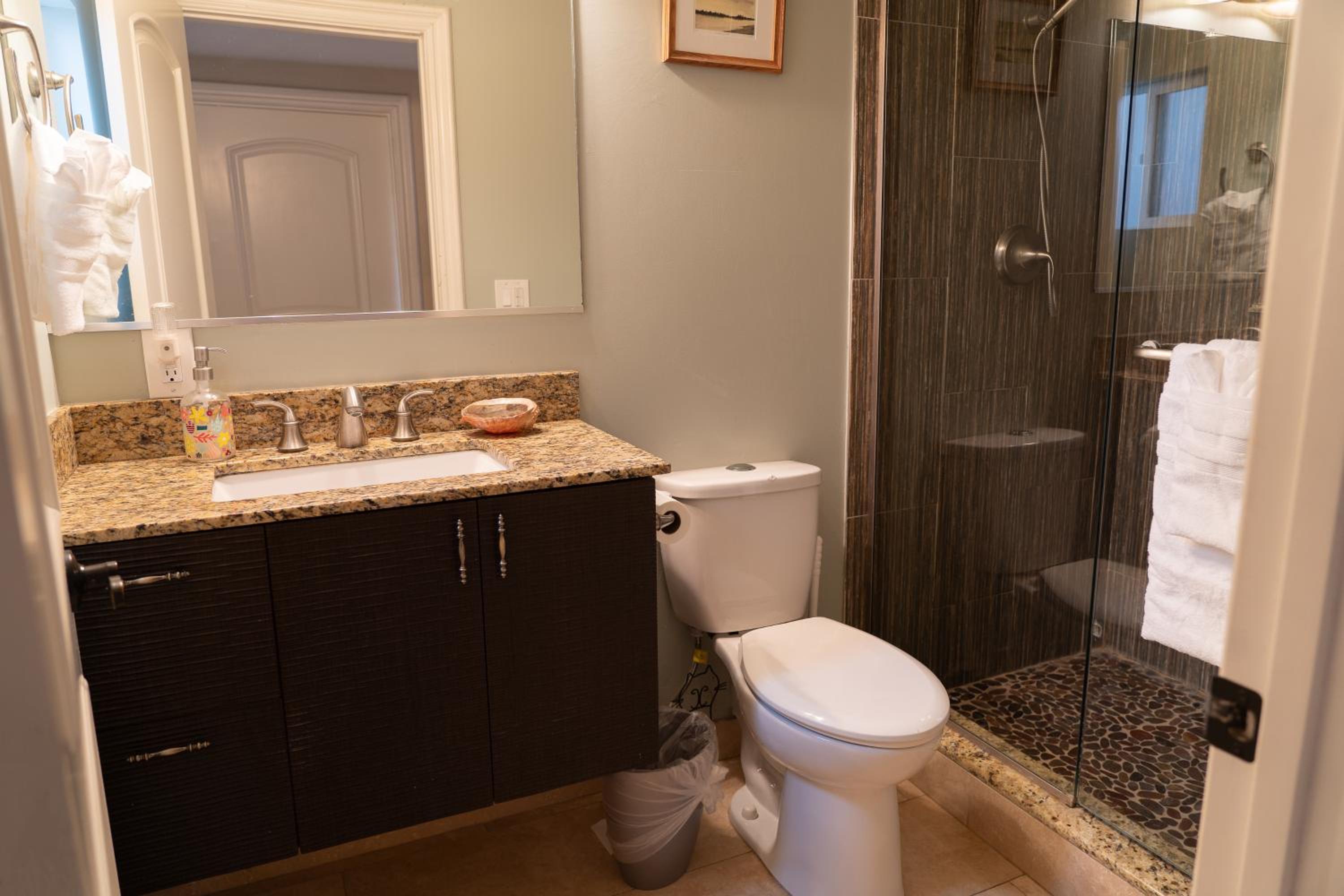 Four-Bedroom House photo 2