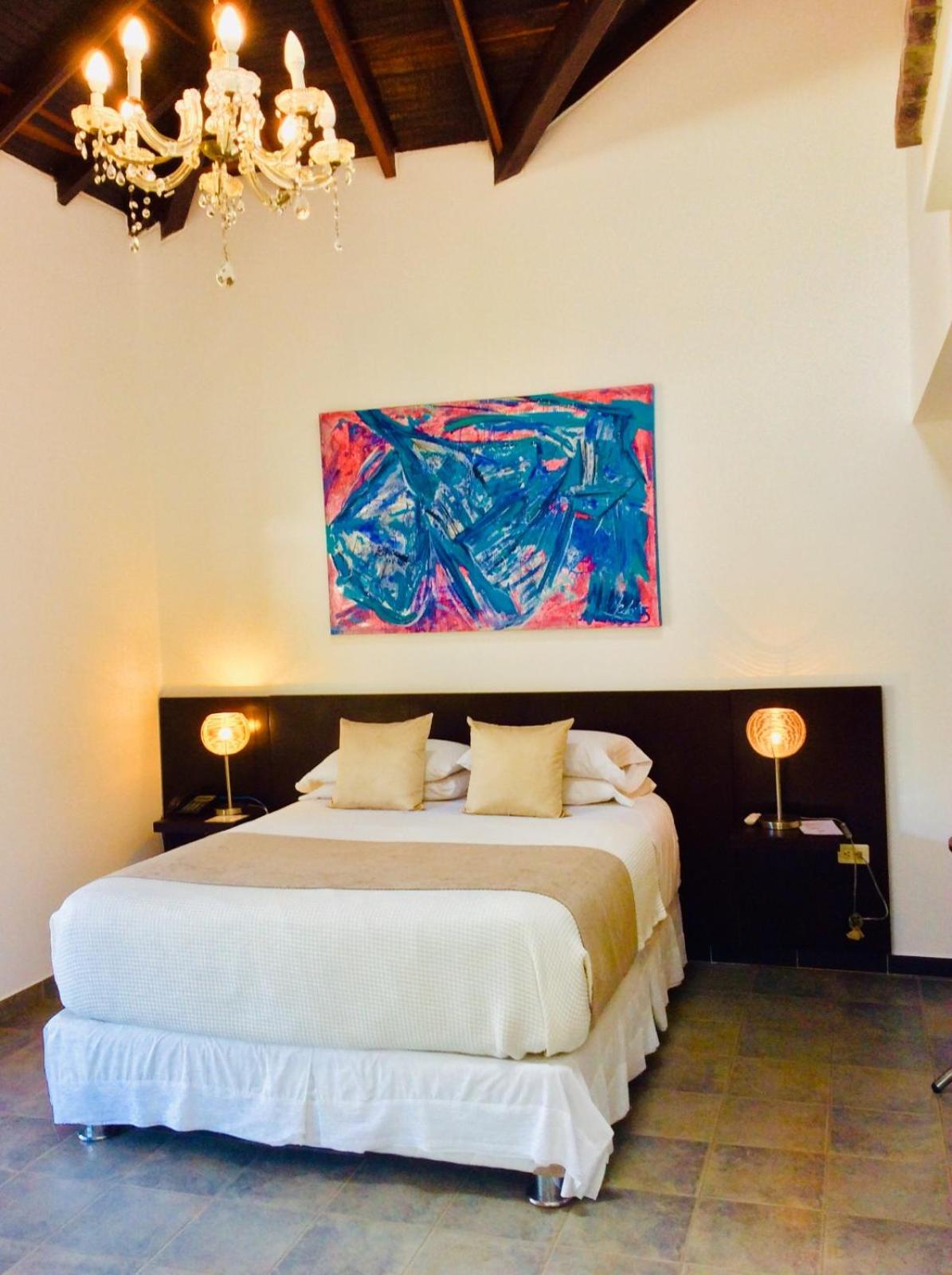 Junior Suite With Mountain View photo 2